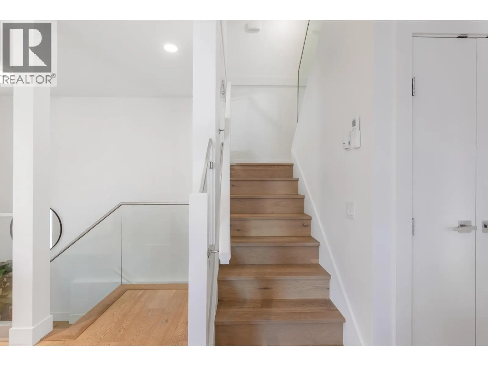 2431 W BROADWAY STREET