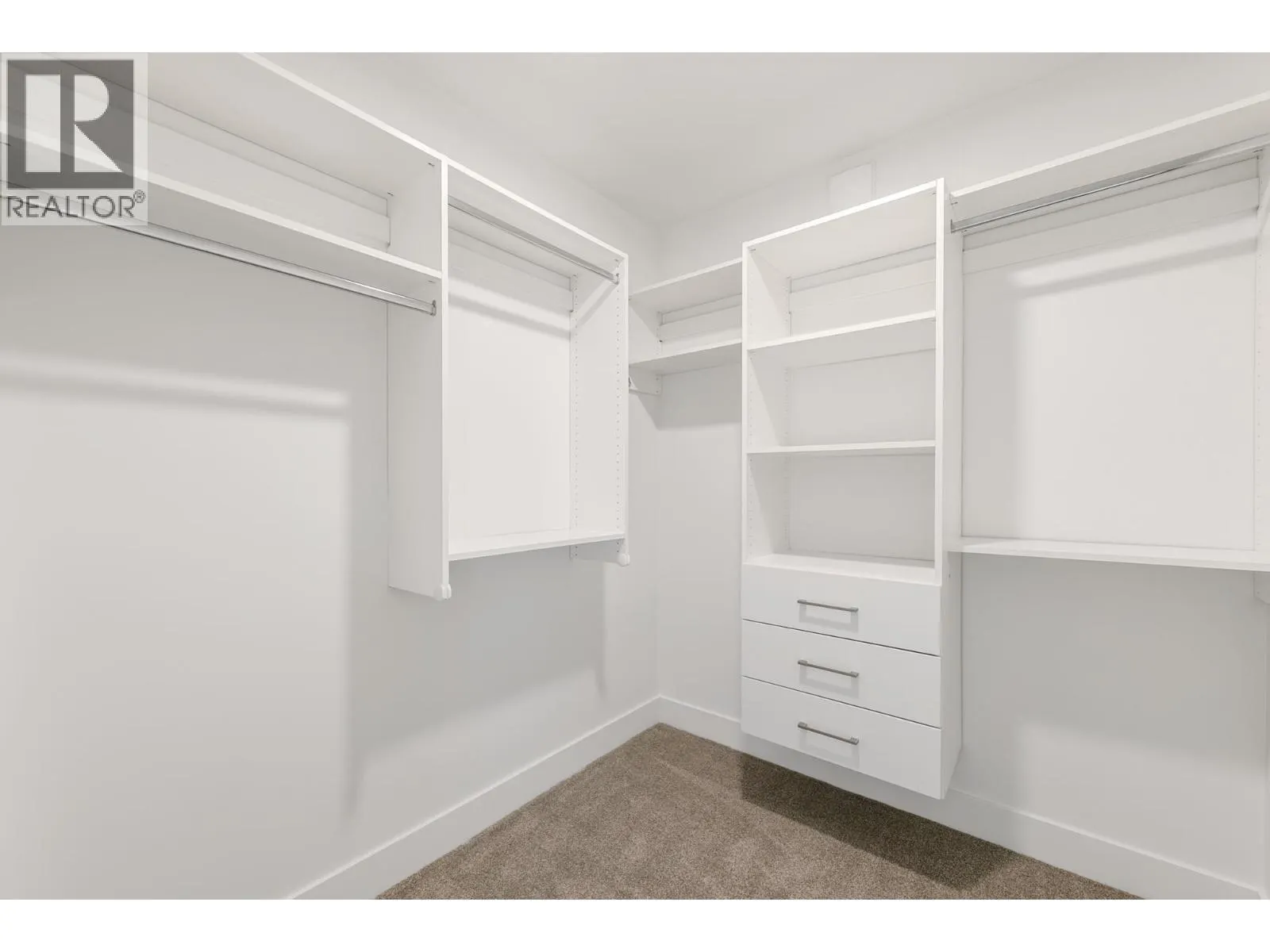 2431 W BROADWAY STREET