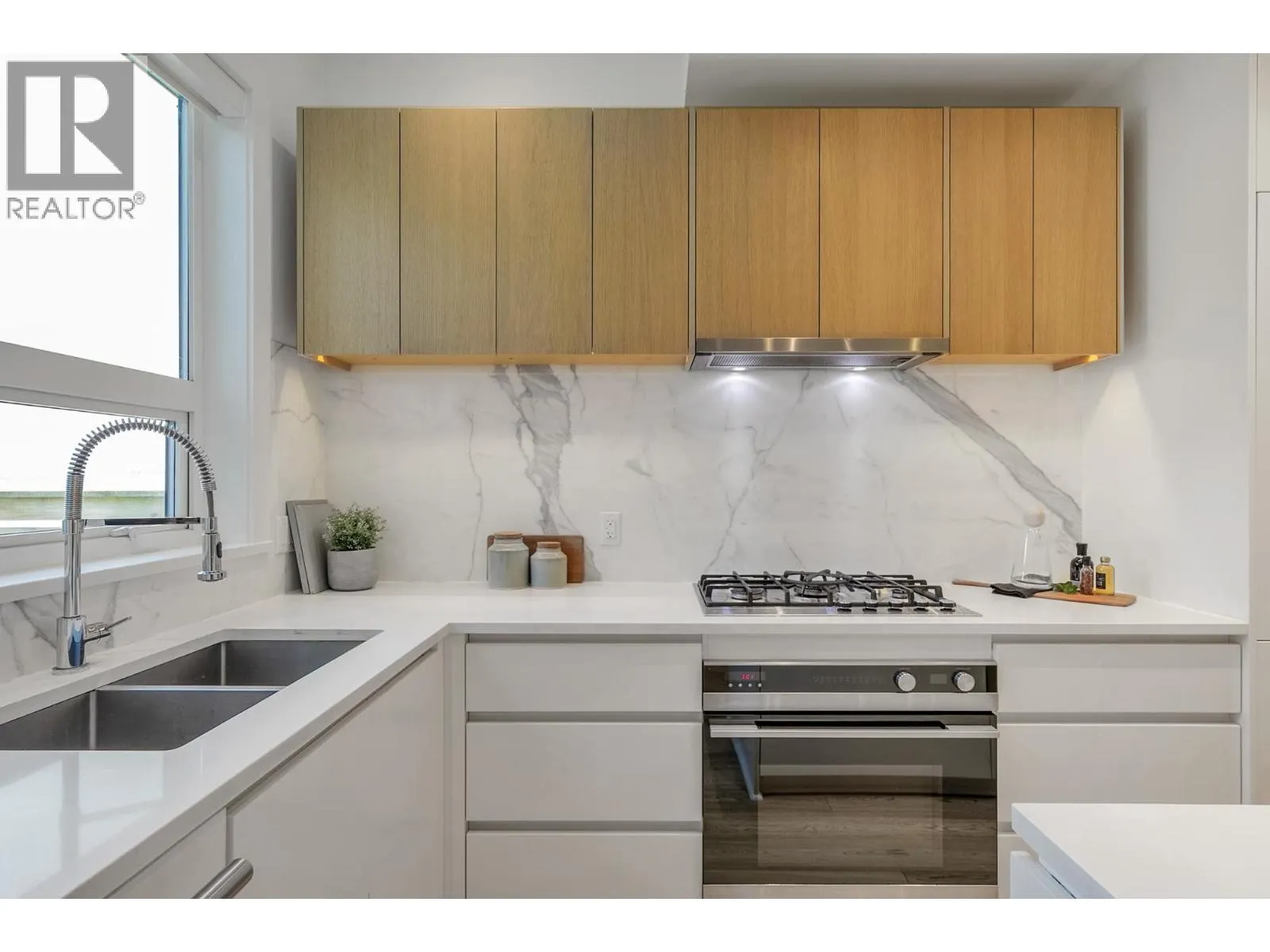 2431 W BROADWAY STREET