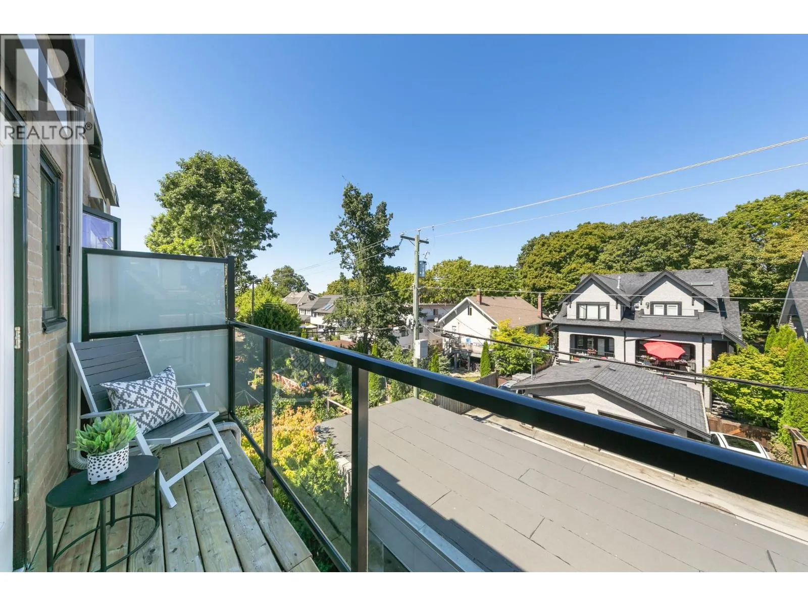 2431 W BROADWAY STREET