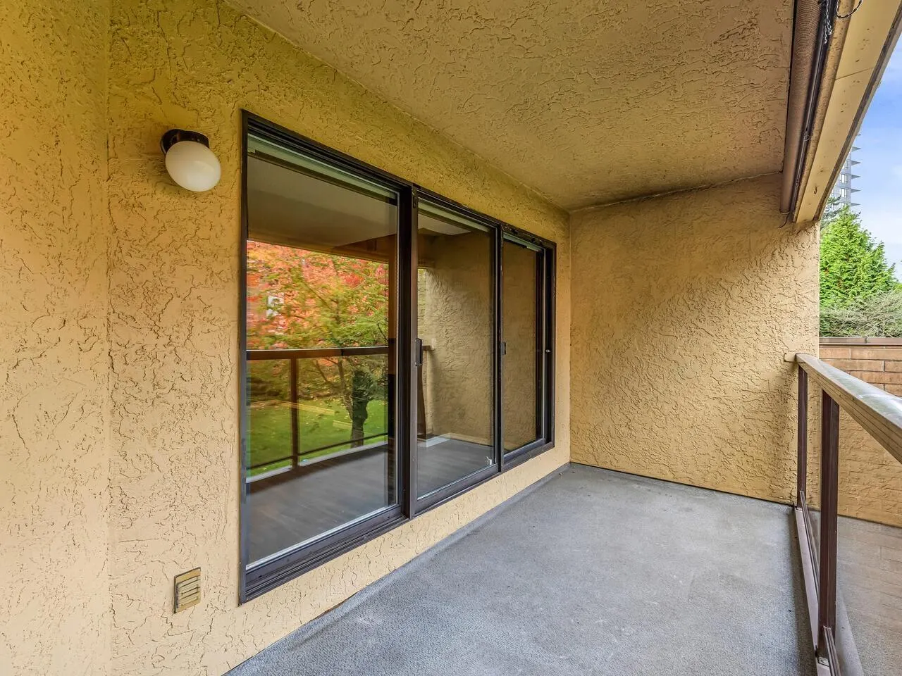 211 10157 UNIVERSITY DRIVE