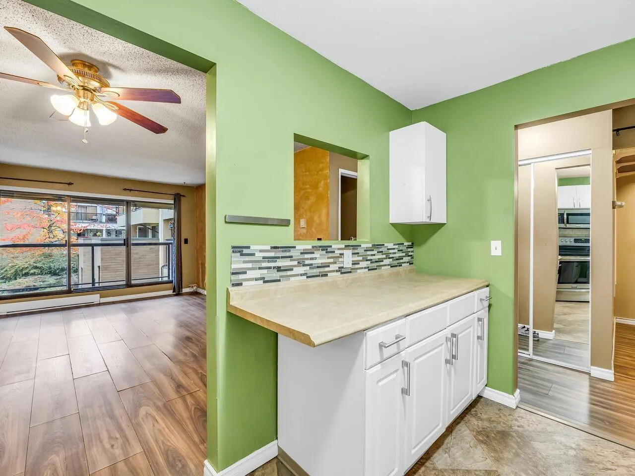 211 10157 UNIVERSITY DRIVE