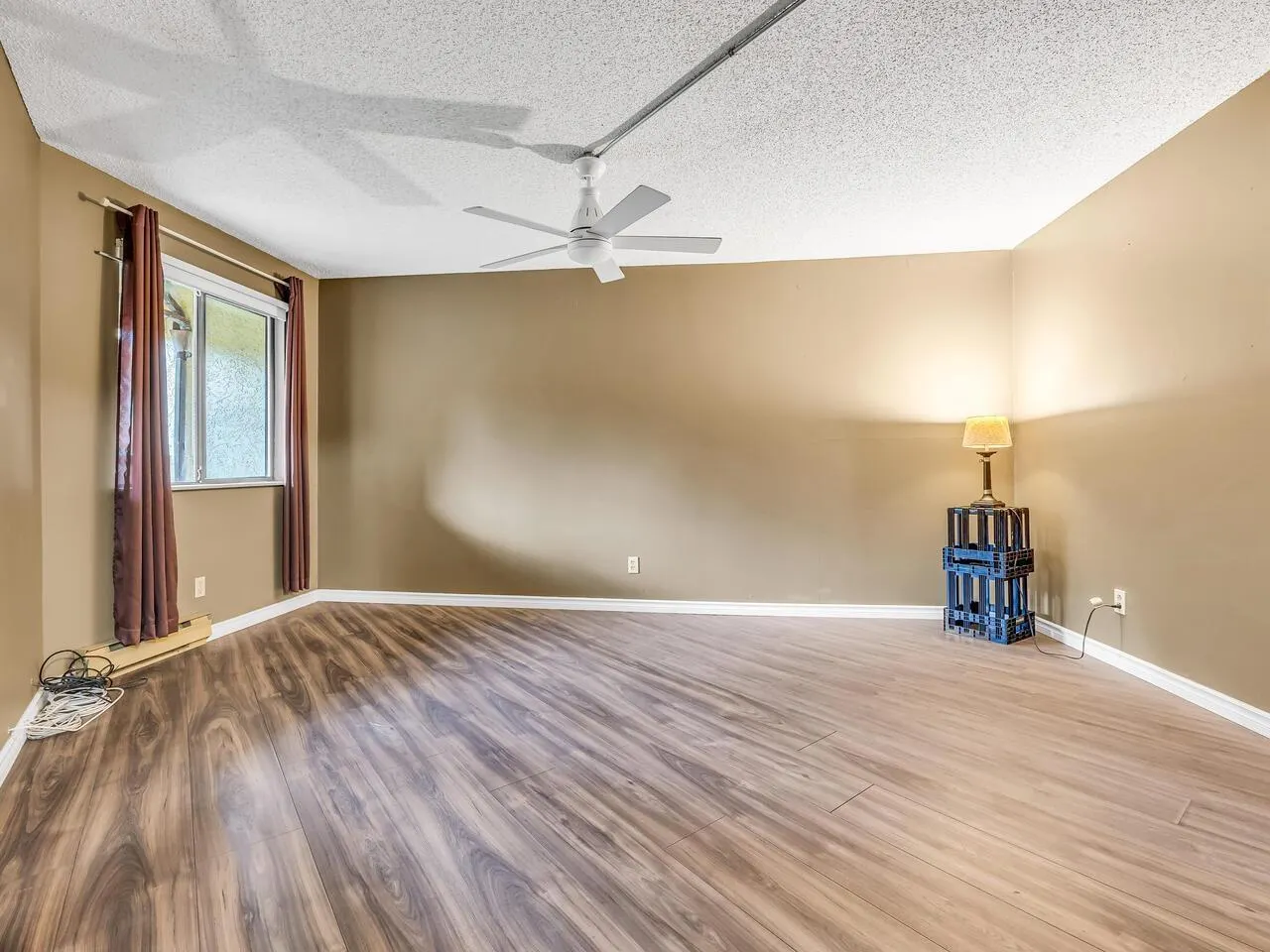 211 10157 UNIVERSITY DRIVE