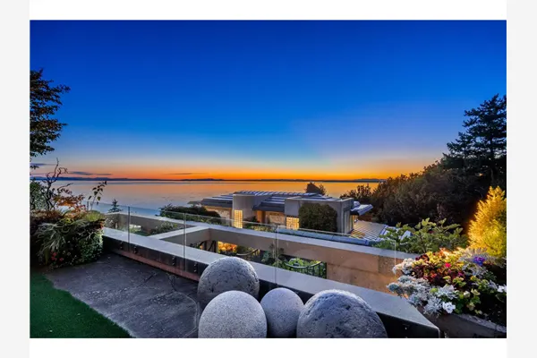 14971 PROSPECT AVENUE