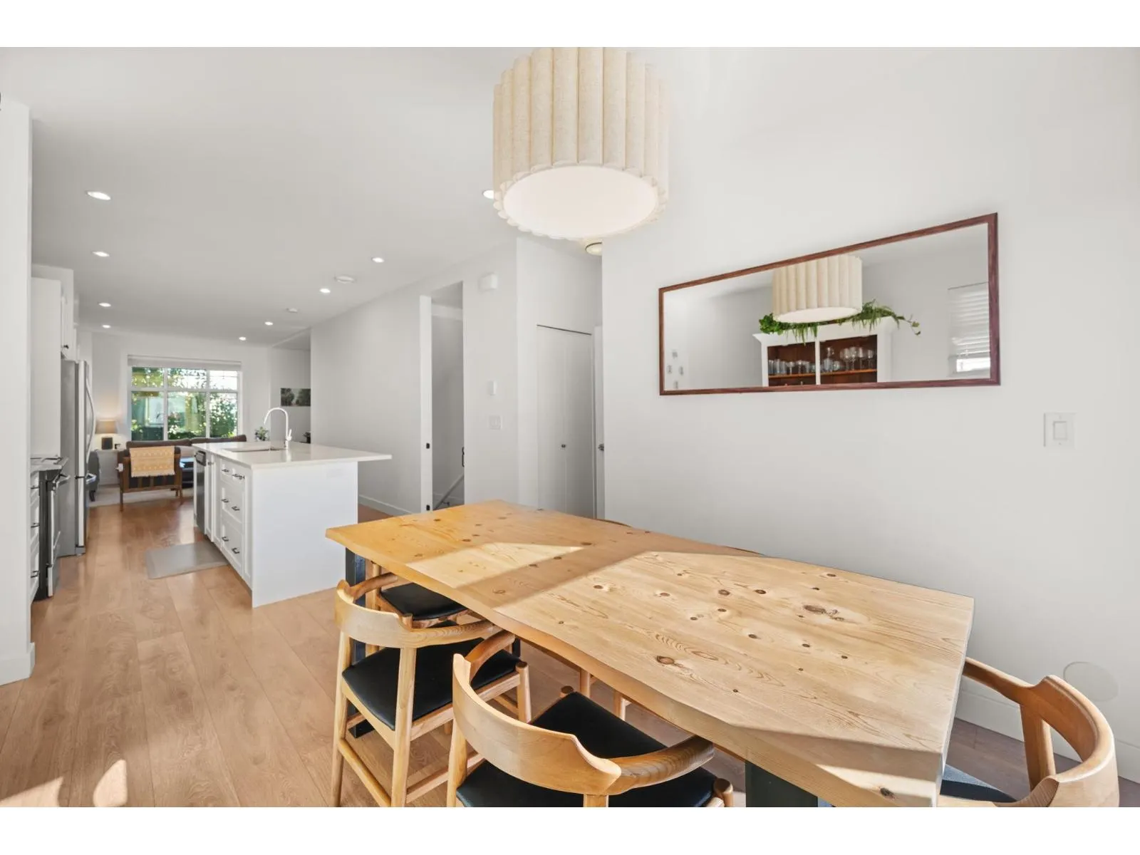 23 27735 ROUNDHOUSE DRIVE