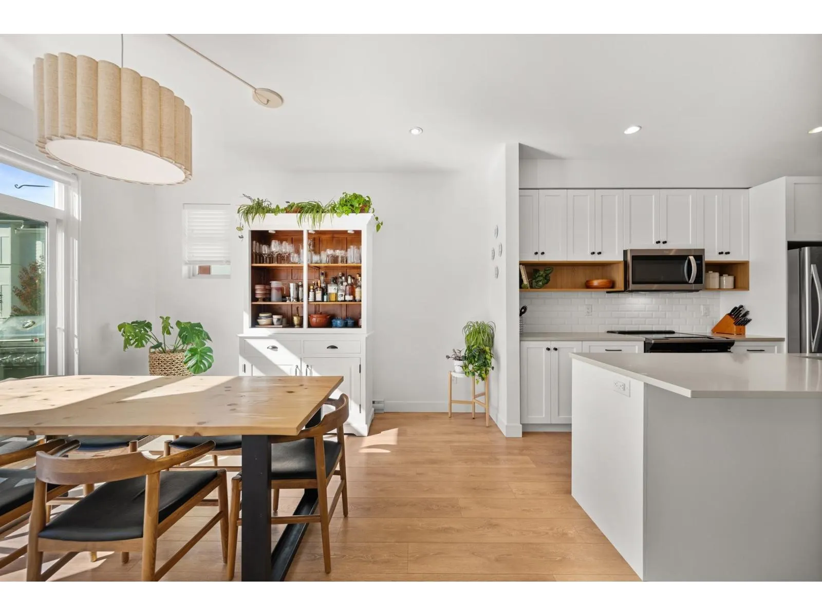 23 27735 ROUNDHOUSE DRIVE