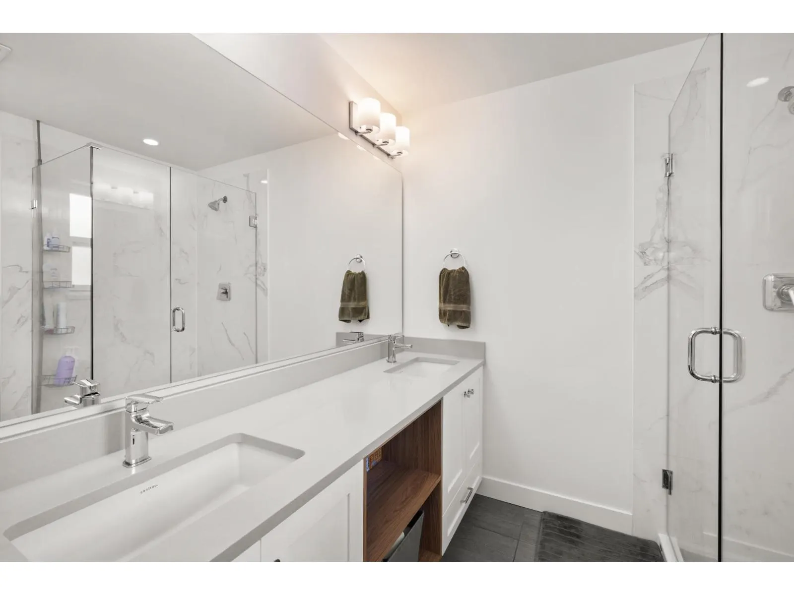 23 27735 ROUNDHOUSE DRIVE