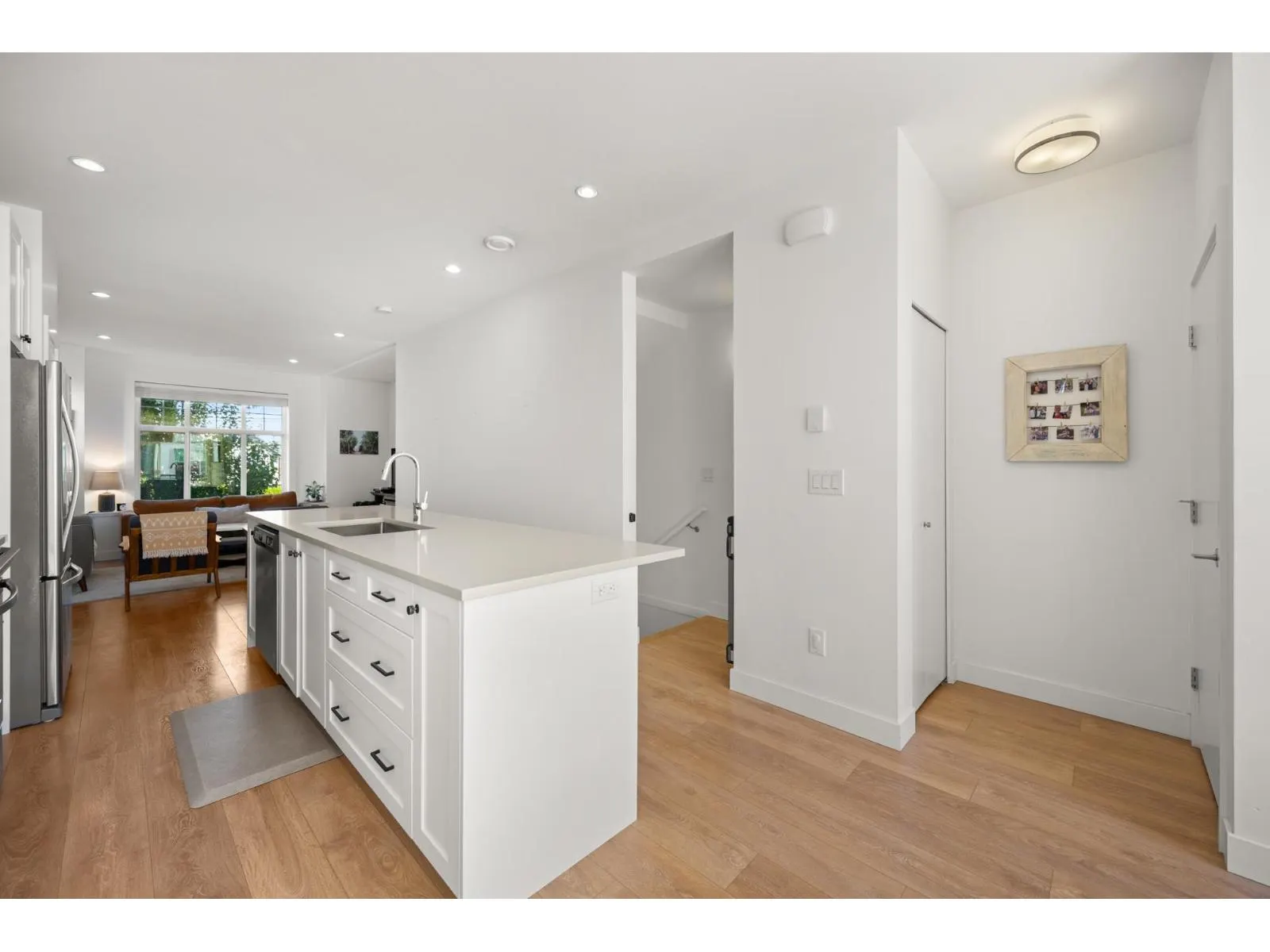 23 27735 ROUNDHOUSE DRIVE