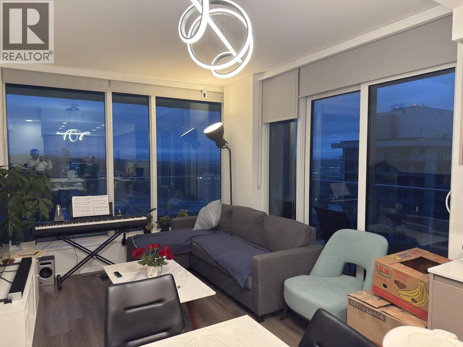 3705 3809 EVERGREEN PLACE