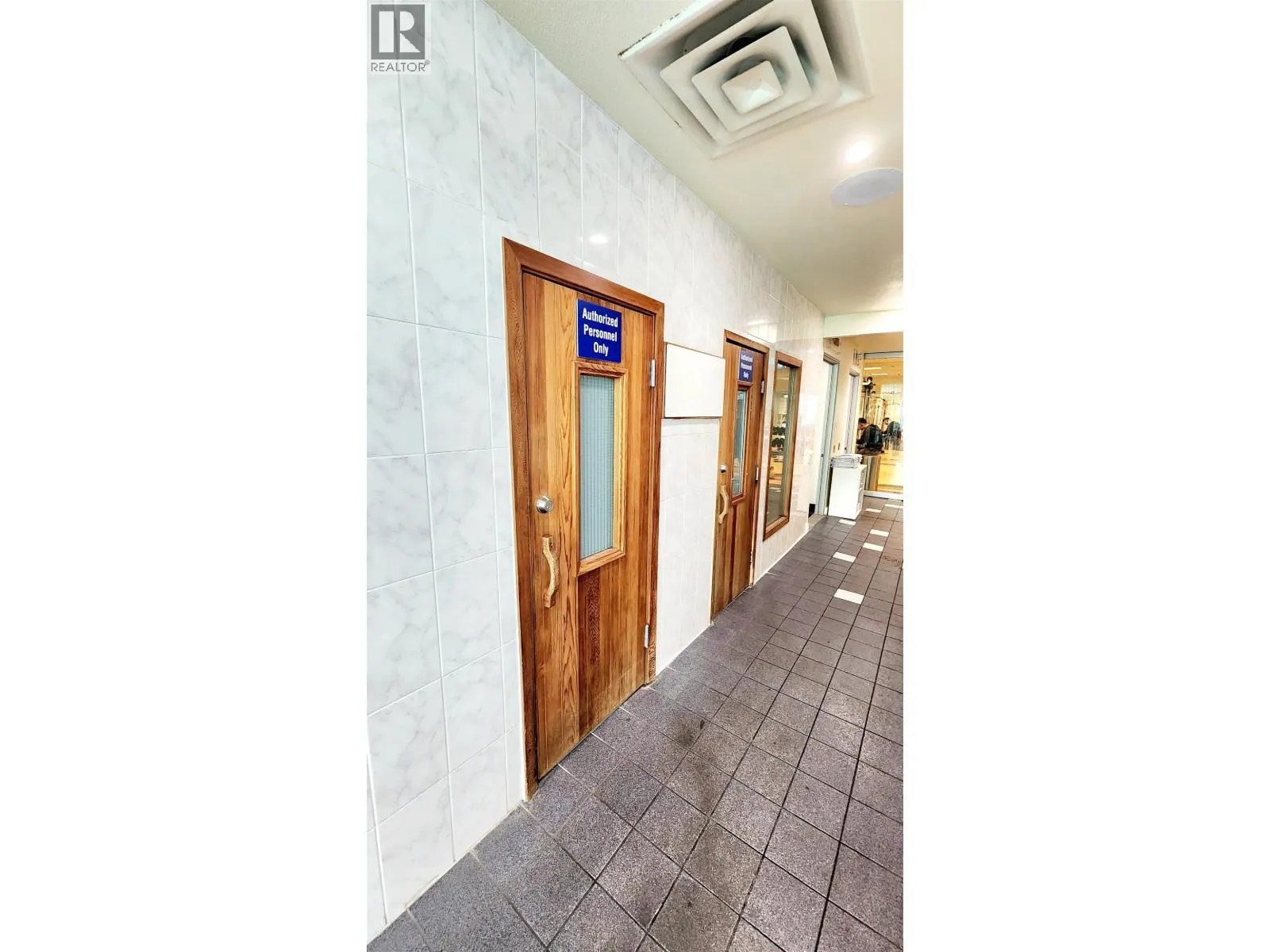 2909 1068 HORNBY STREET