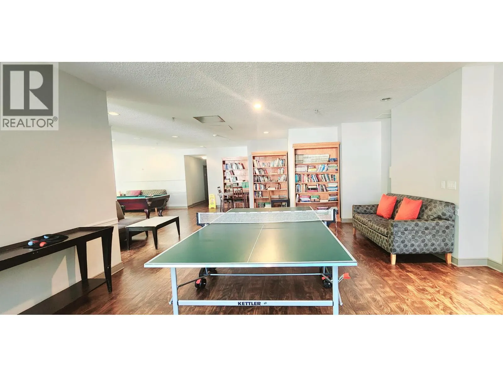 2909 1068 HORNBY STREET