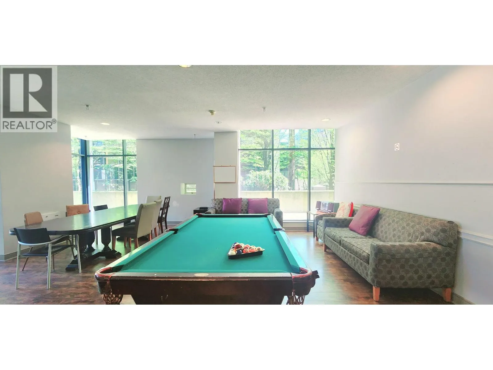 2909 1068 HORNBY STREET