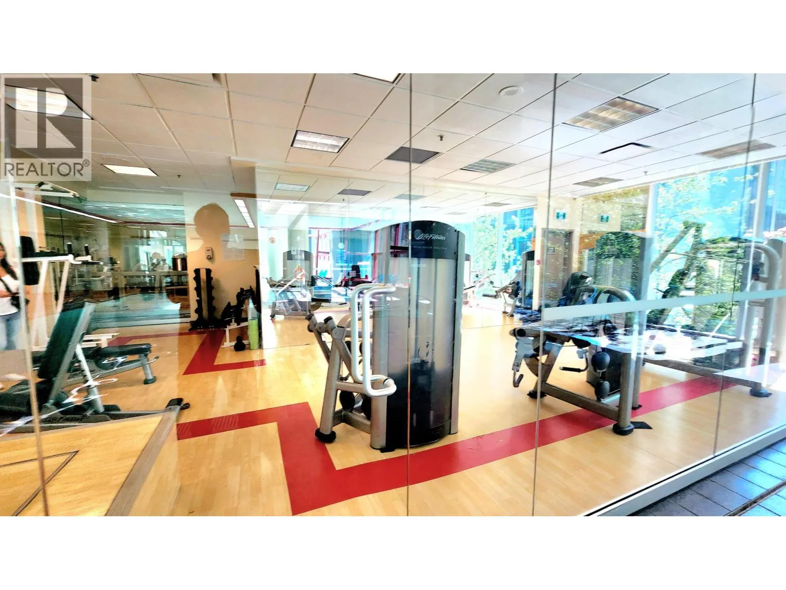 2909 1068 HORNBY STREET