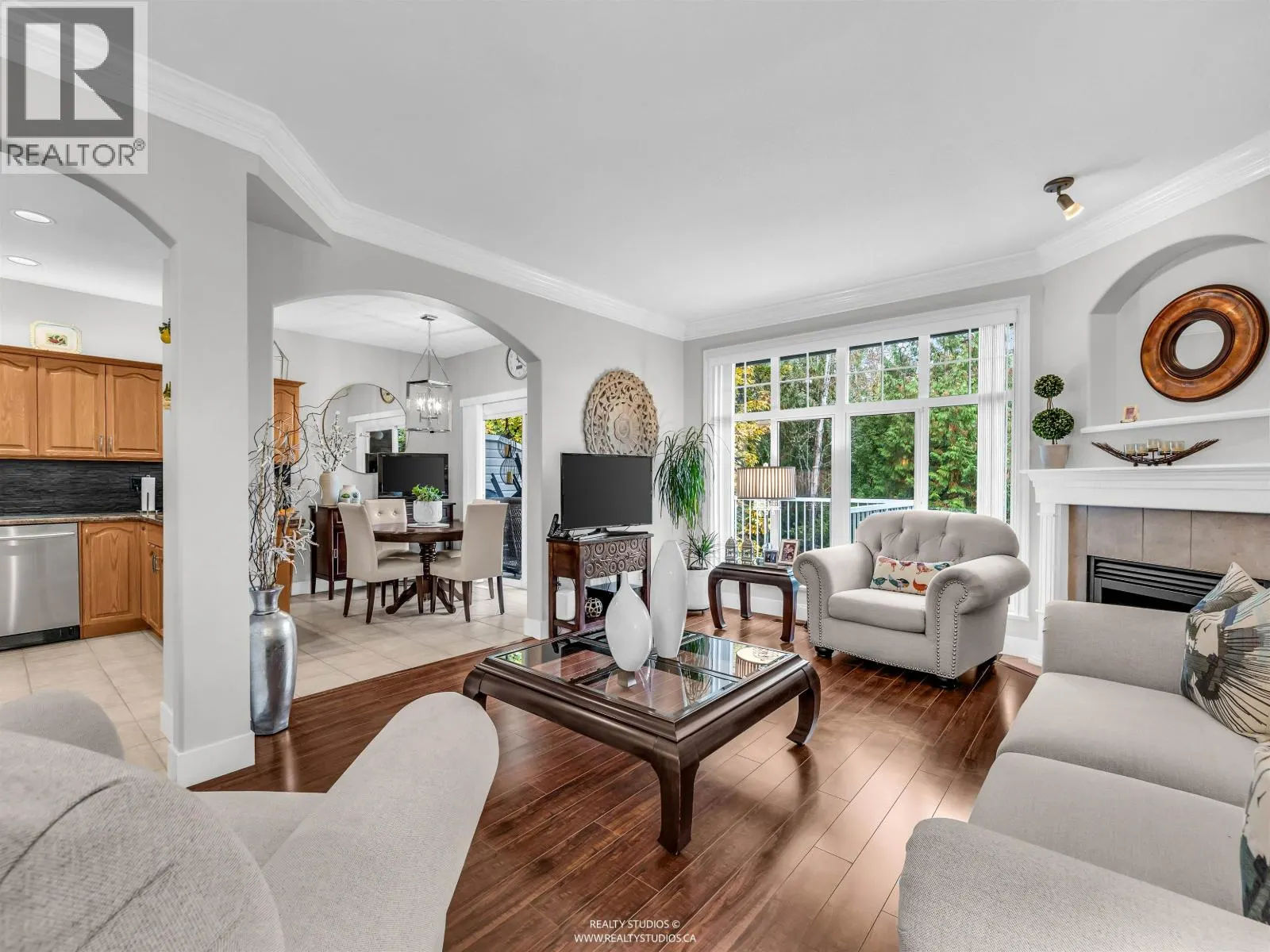 35 11358 COTTONWOOD DRIVE