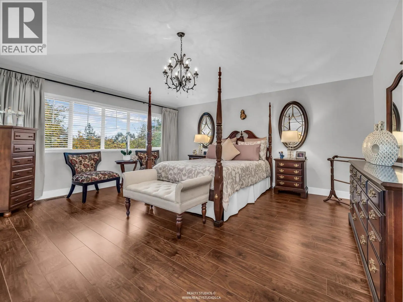 35 11358 COTTONWOOD DRIVE