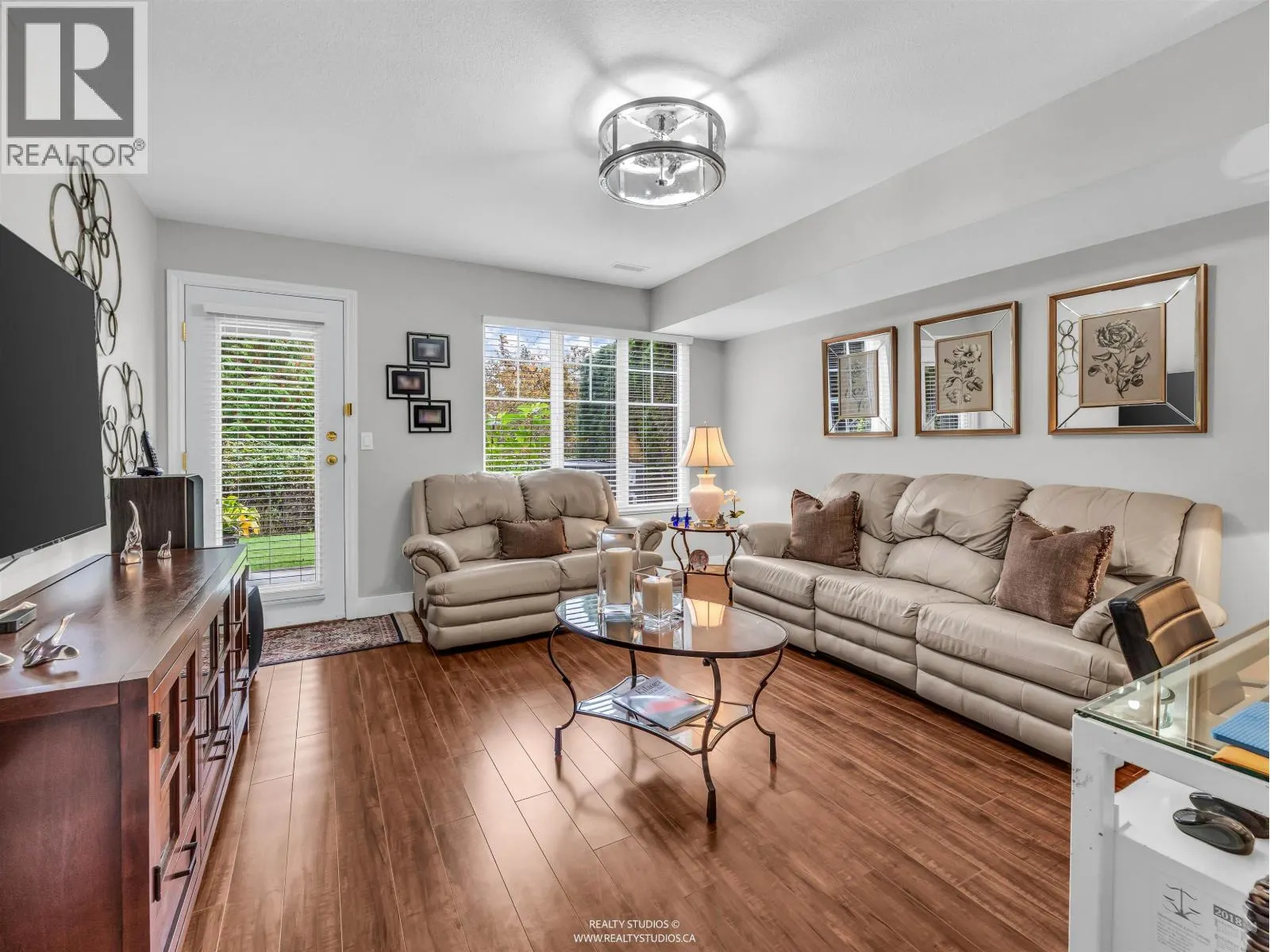 35 11358 COTTONWOOD DRIVE