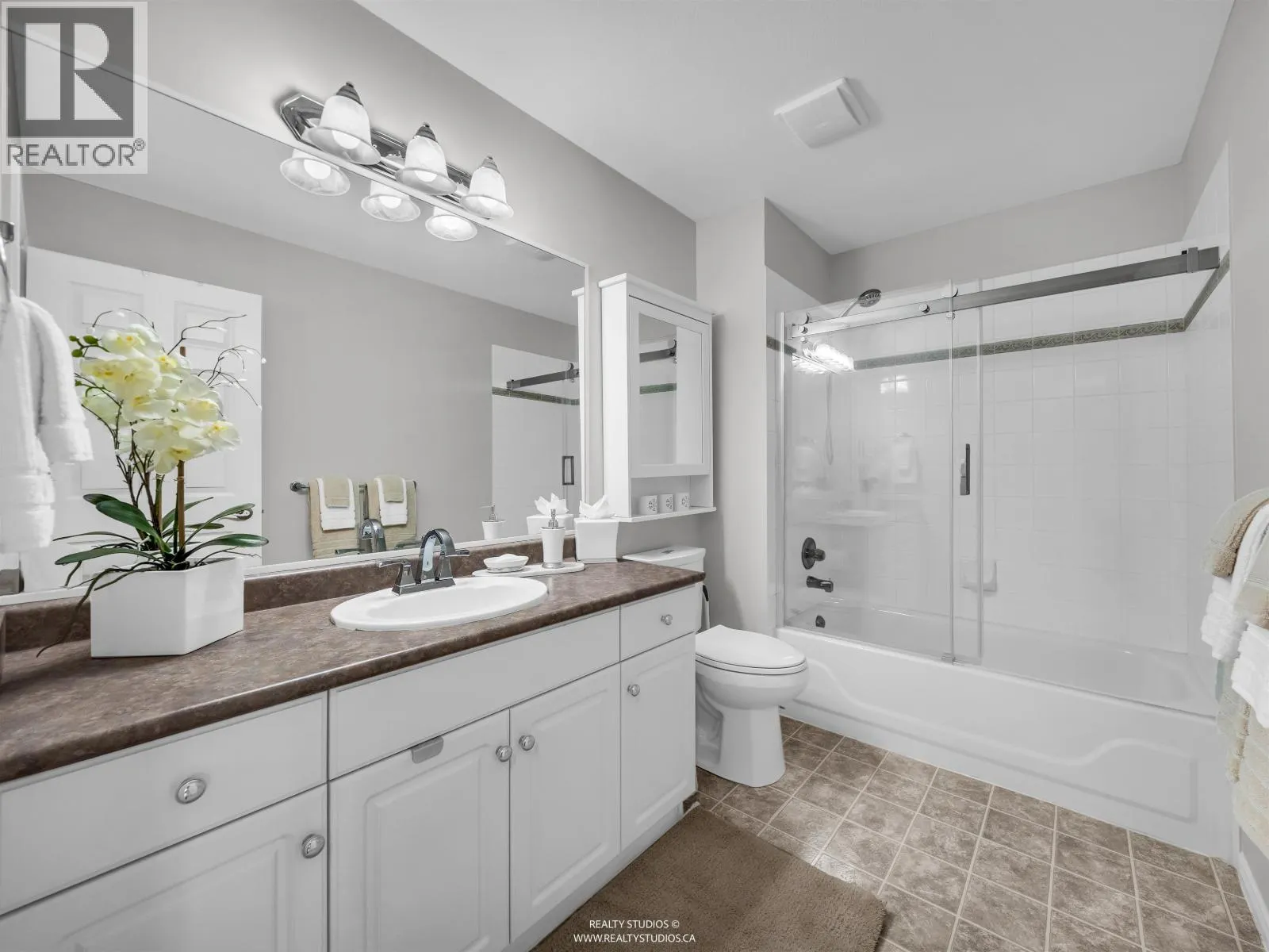 35 11358 COTTONWOOD DRIVE