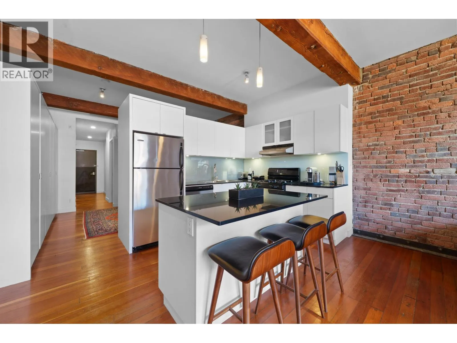 405 310 WATER STREET