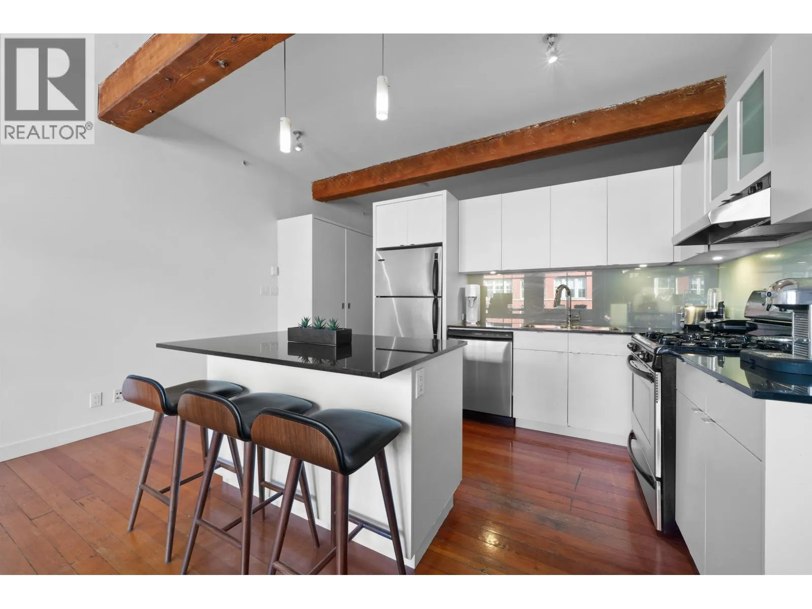 405 310 WATER STREET