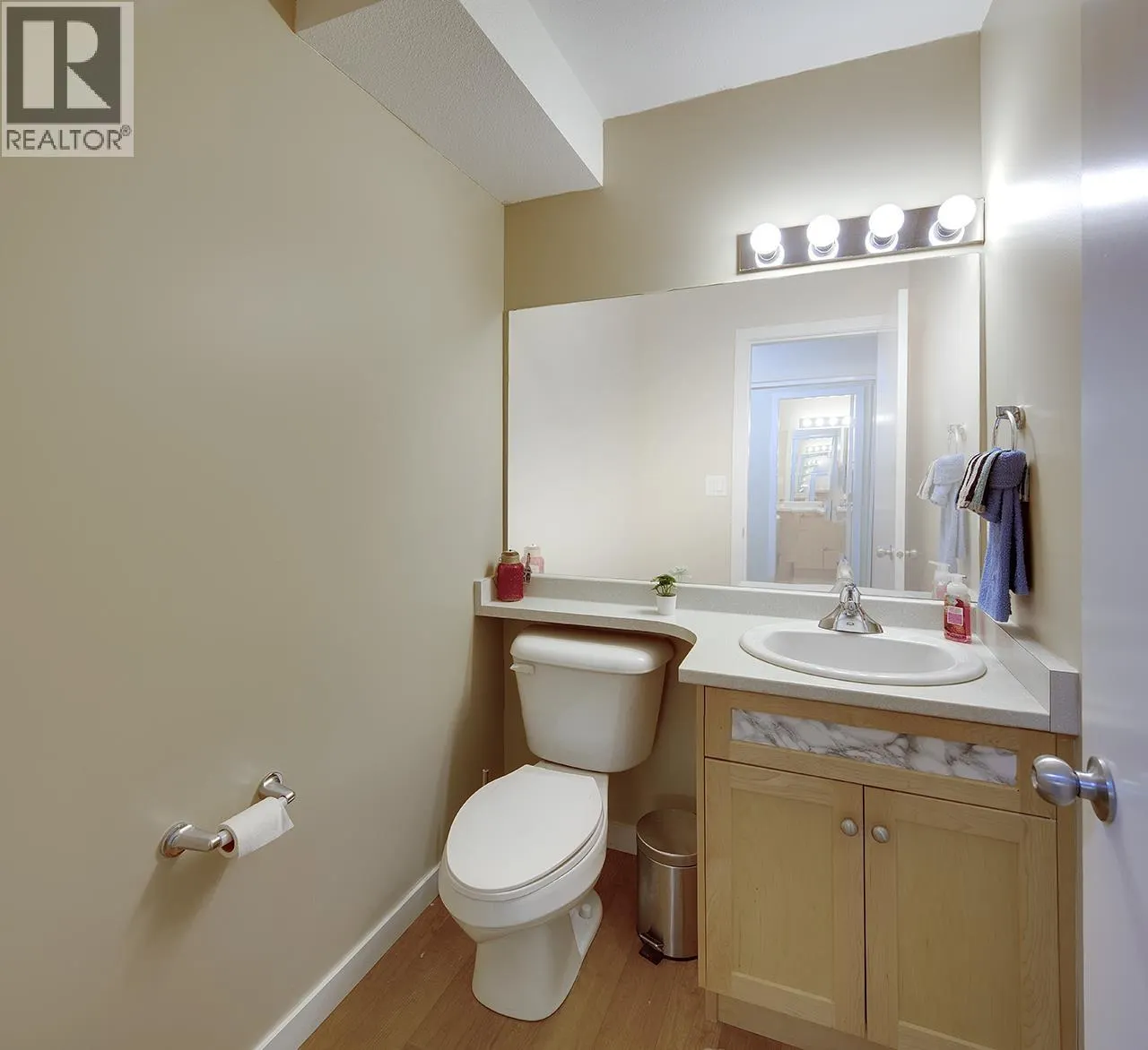 3380 MARQUETTE CRESCENT