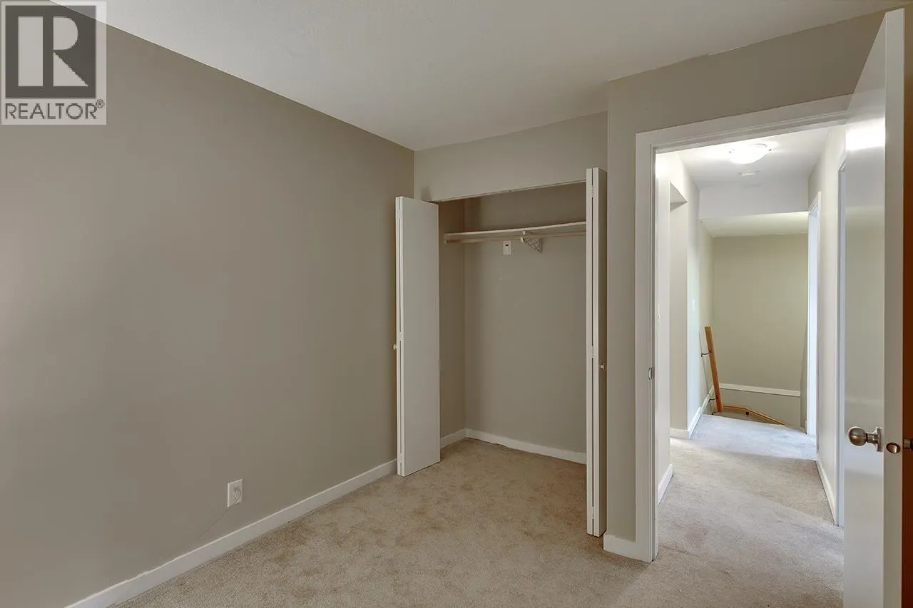 3380 MARQUETTE CRESCENT