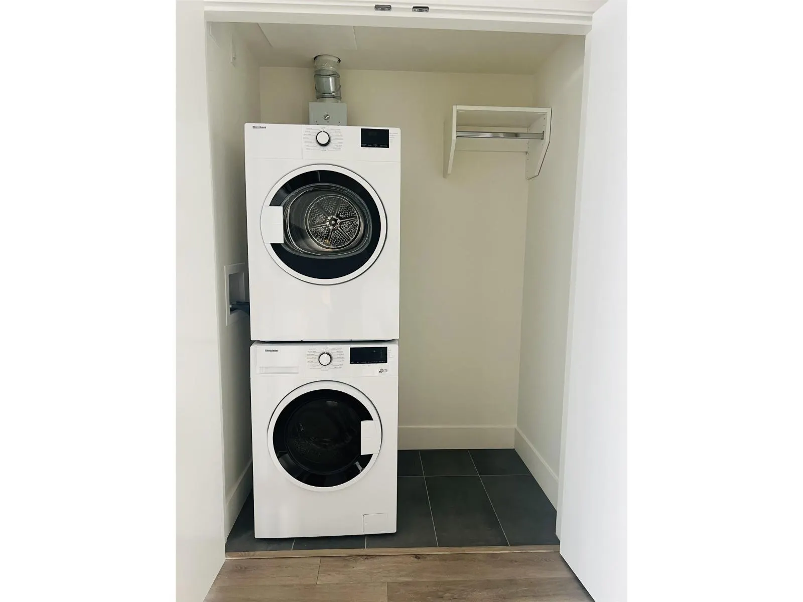 2003 10428 WHALLEY BOULEVARD