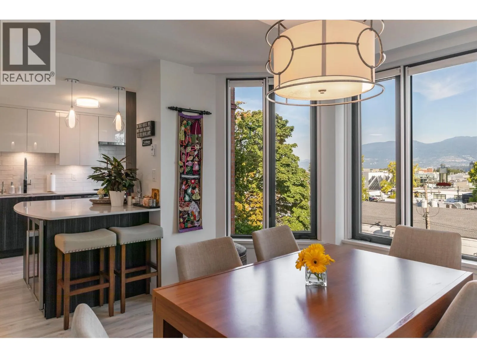 410 2201 PINE STREET