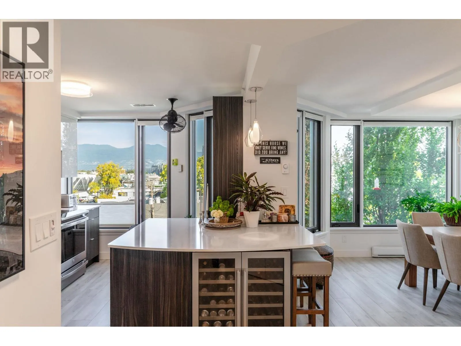 410 2201 PINE STREET