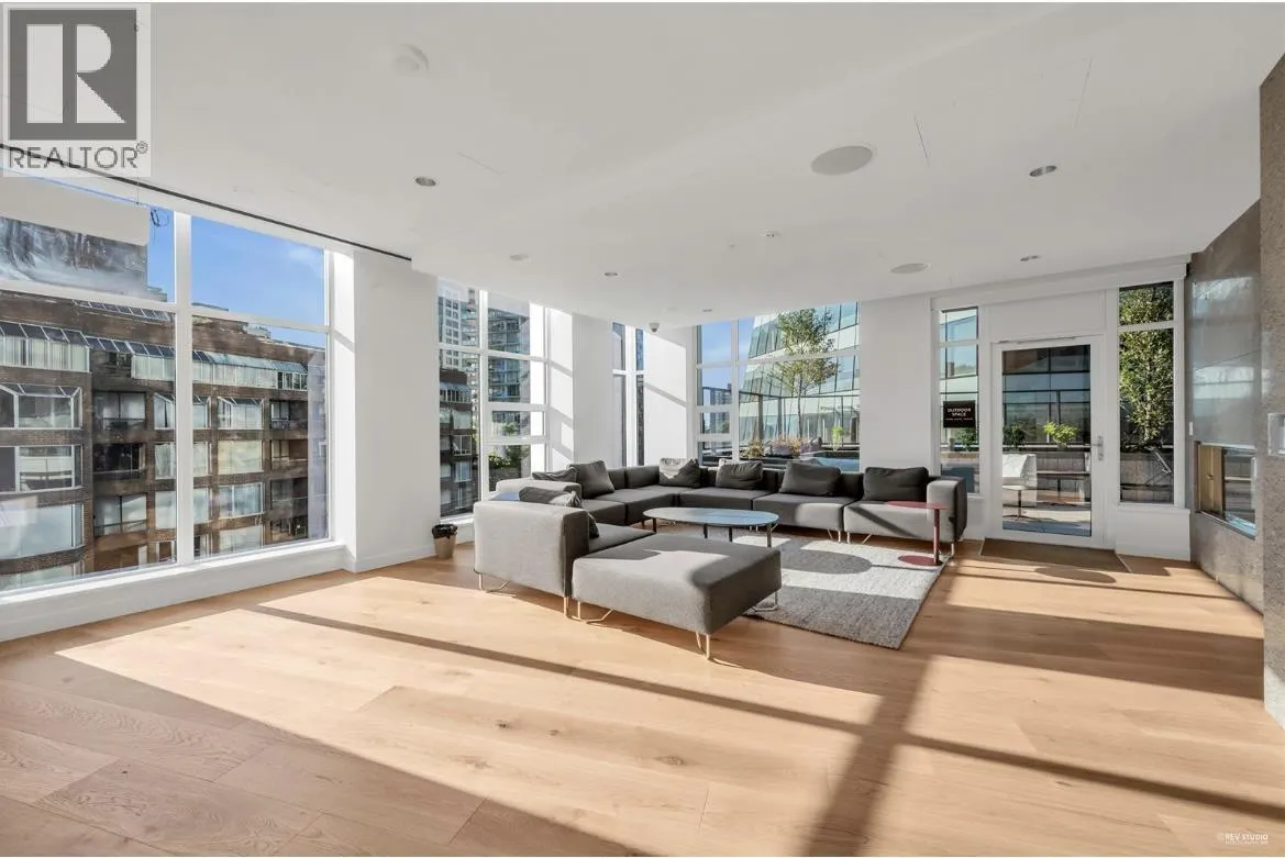 2802 1289 HORNBY STREET