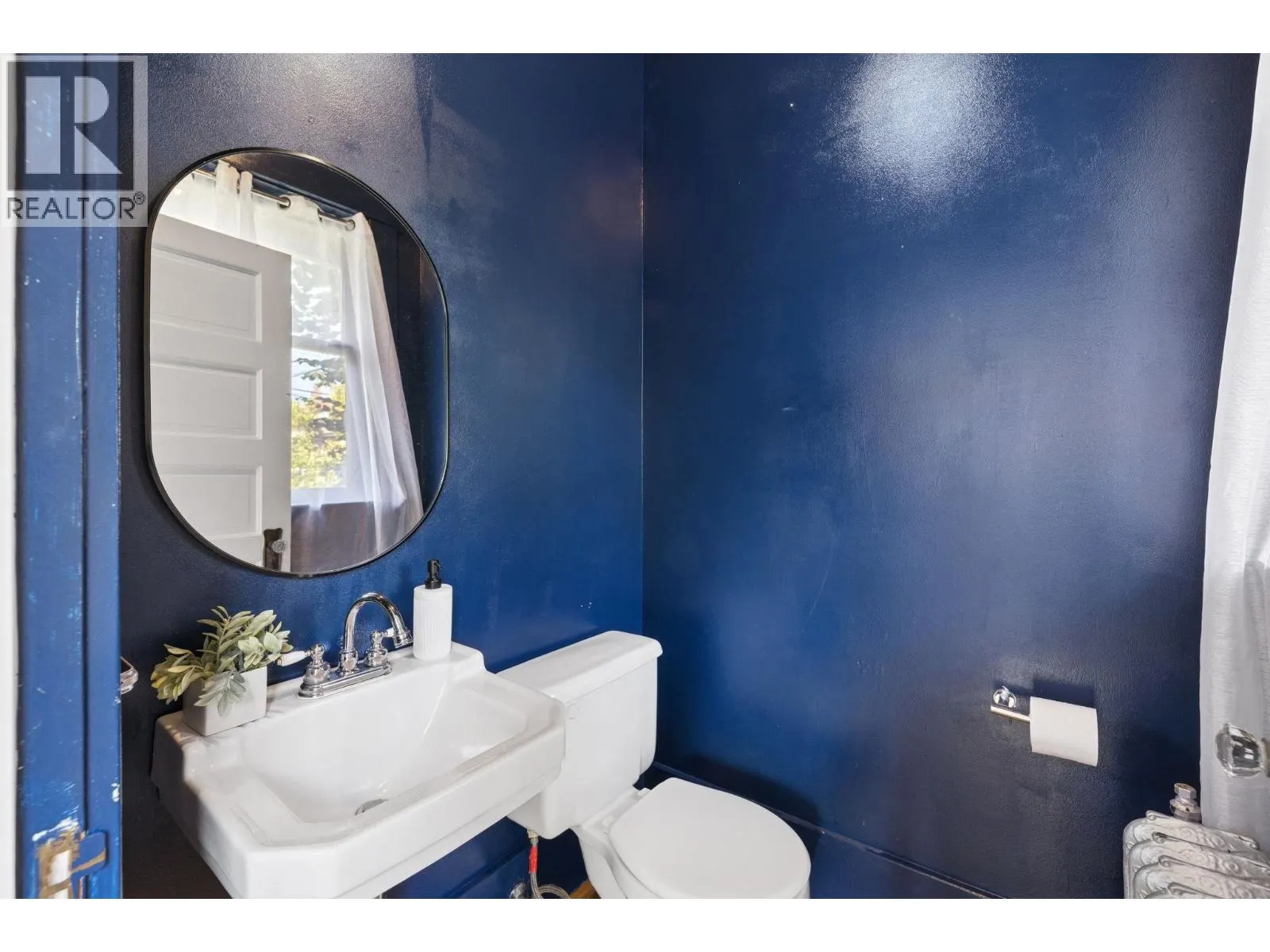 3617 WEST 2ND AVENUE