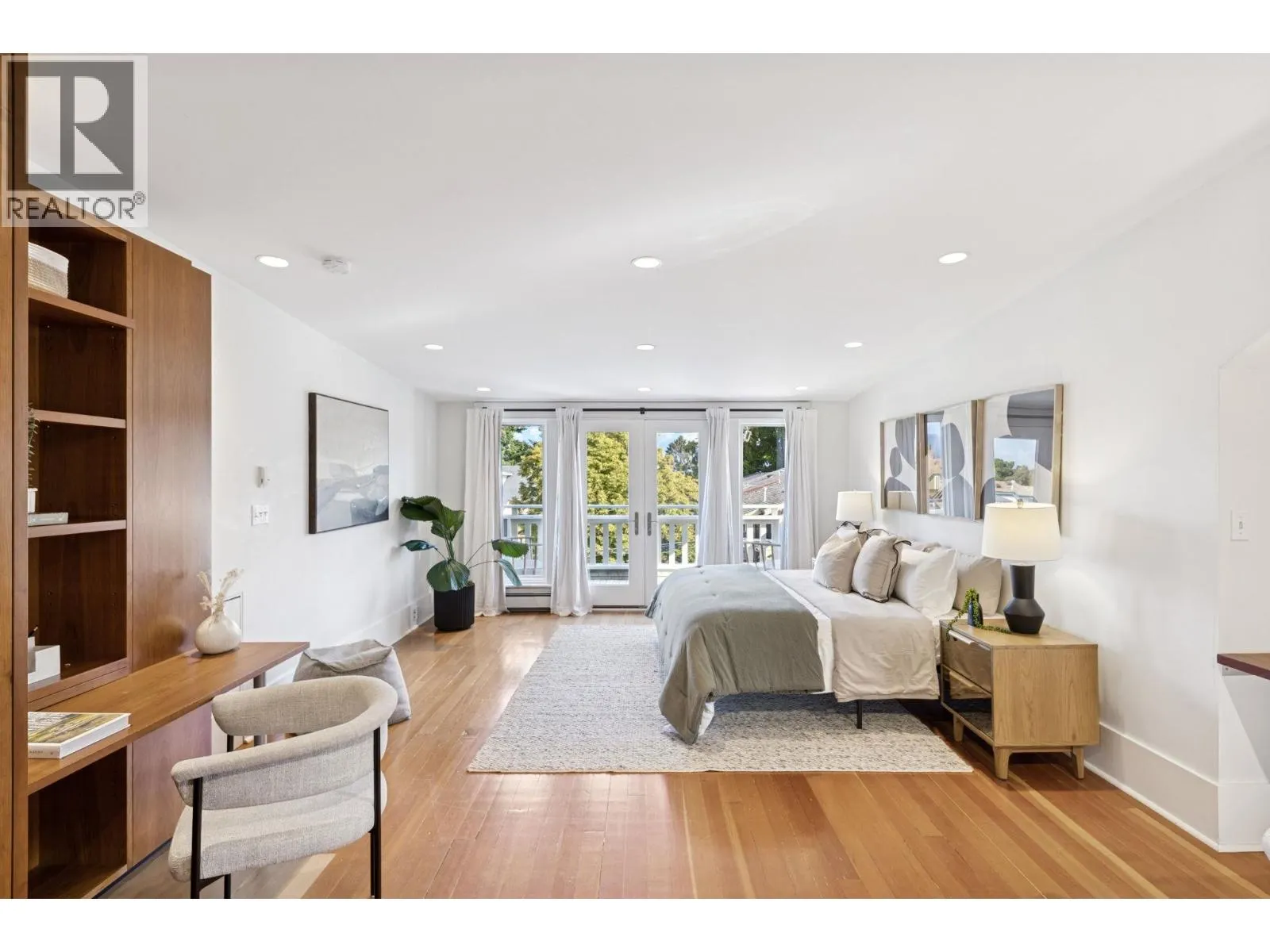 3617 WEST 2ND AVENUE