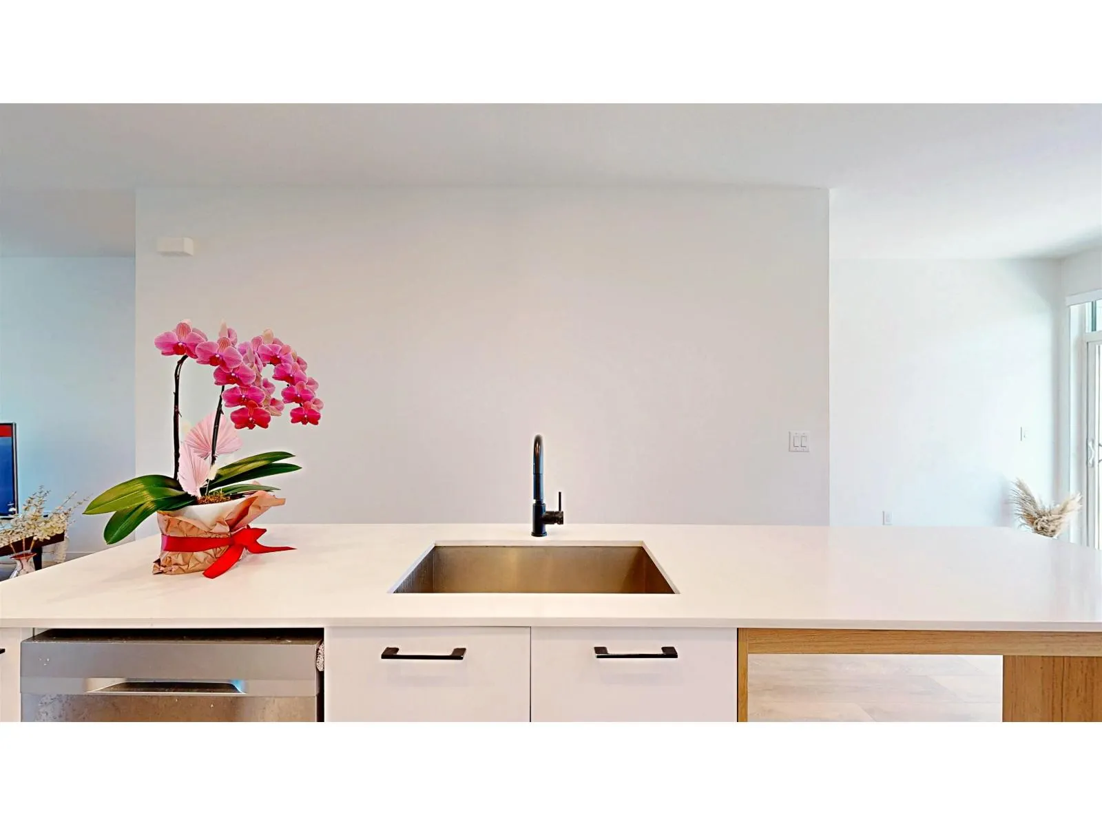 130 15235 SITKA DRIVE