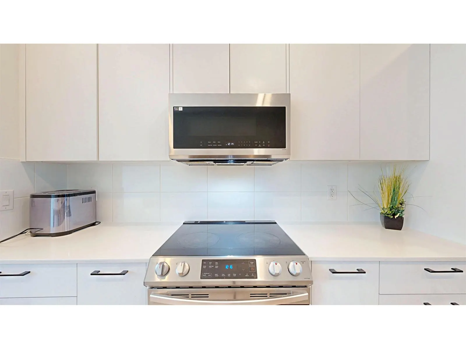 130 15235 SITKA DRIVE