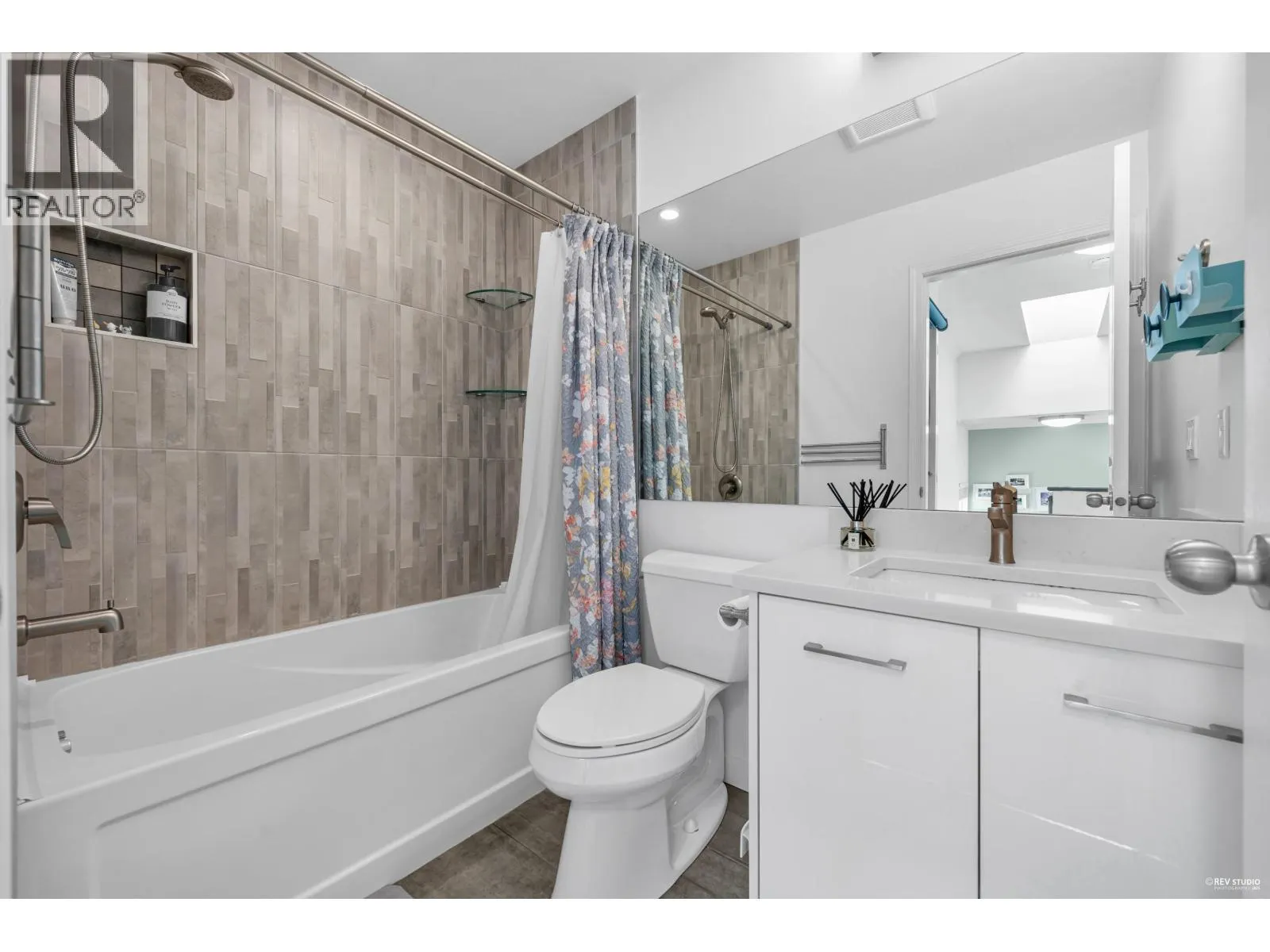 11 12331 MCNEELY DRIVE