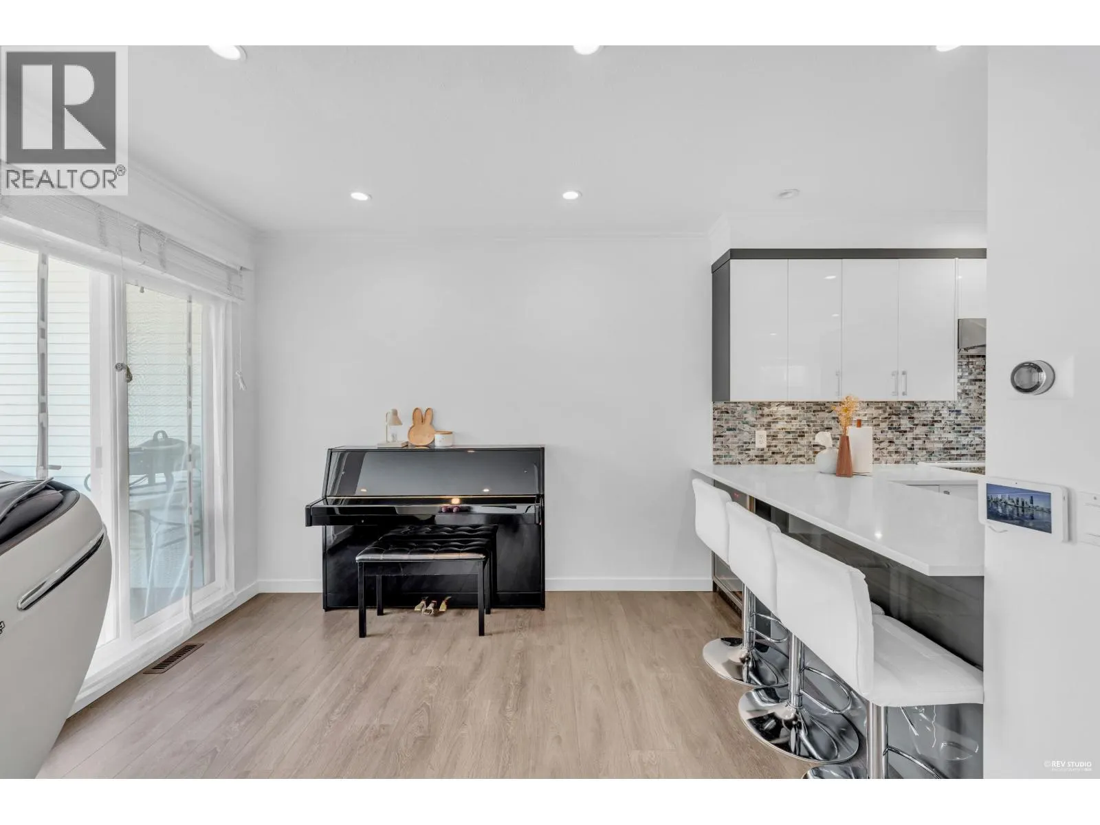 11 12331 MCNEELY DRIVE