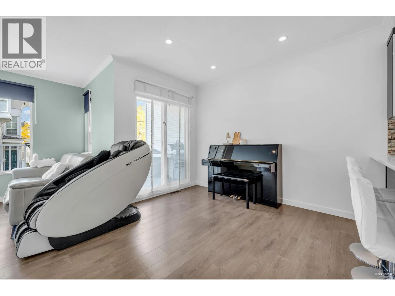 11 12331 MCNEELY DRIVE