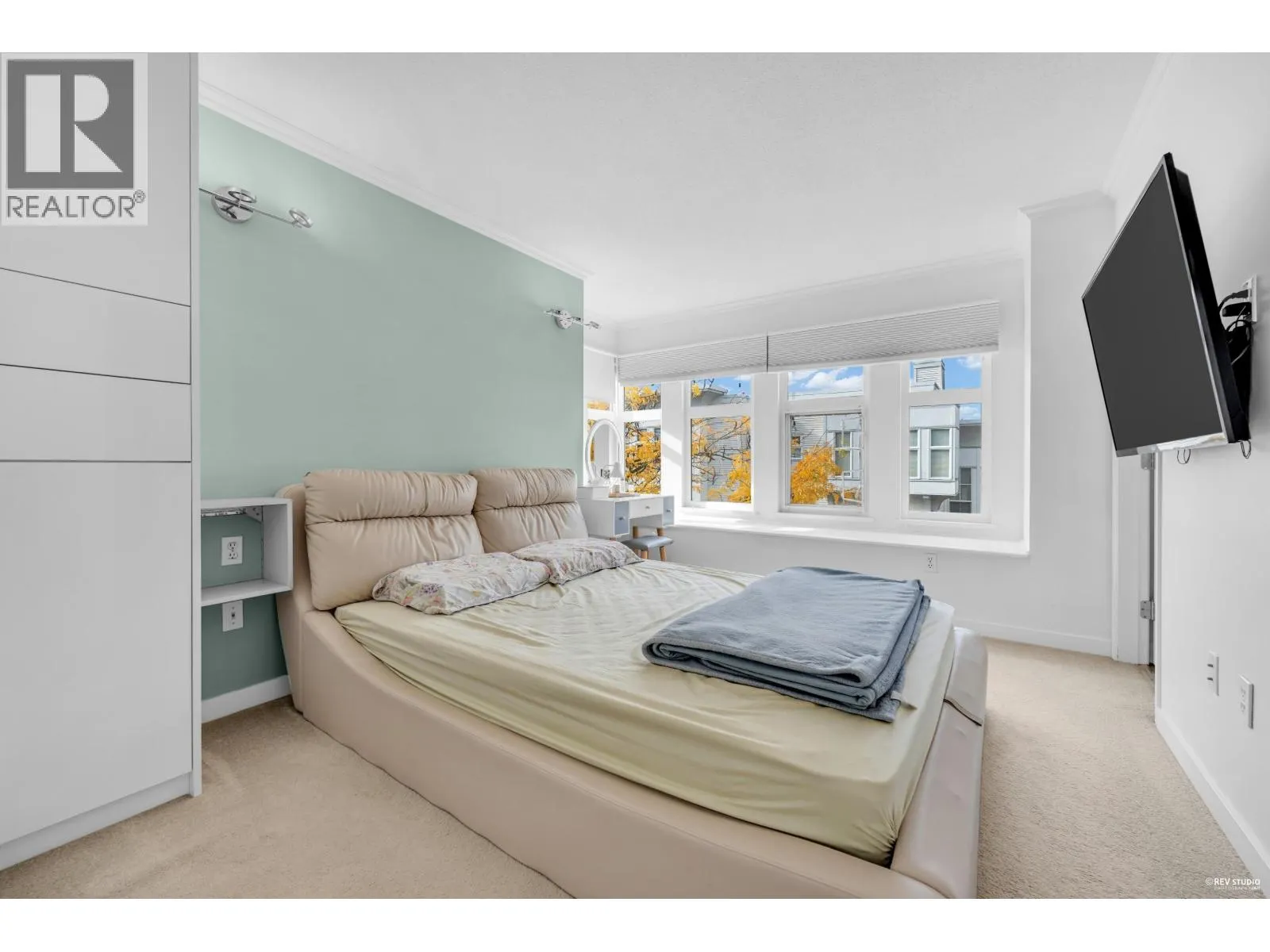 11 12331 MCNEELY DRIVE