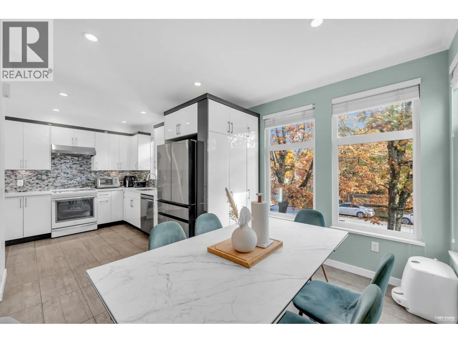 11 12331 MCNEELY DRIVE