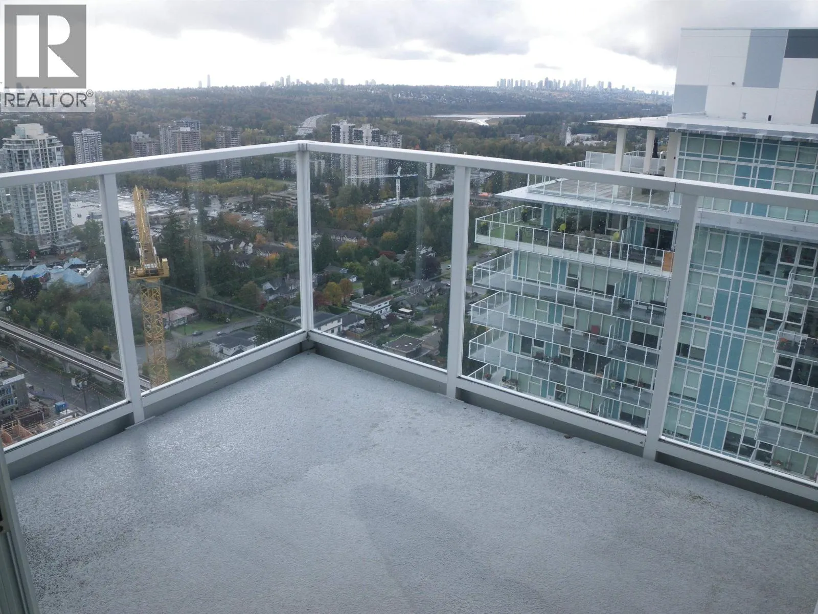 2907 657 WHITING WAY