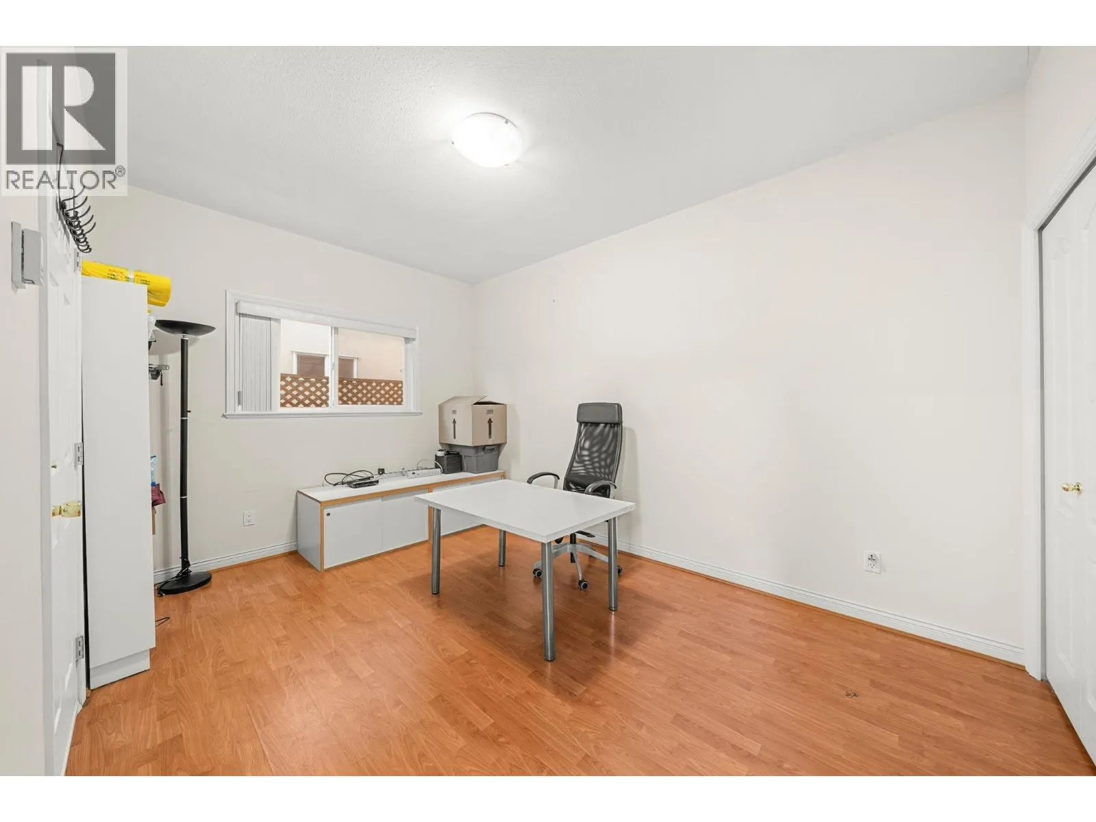 11851 RAILWAY AVENUE