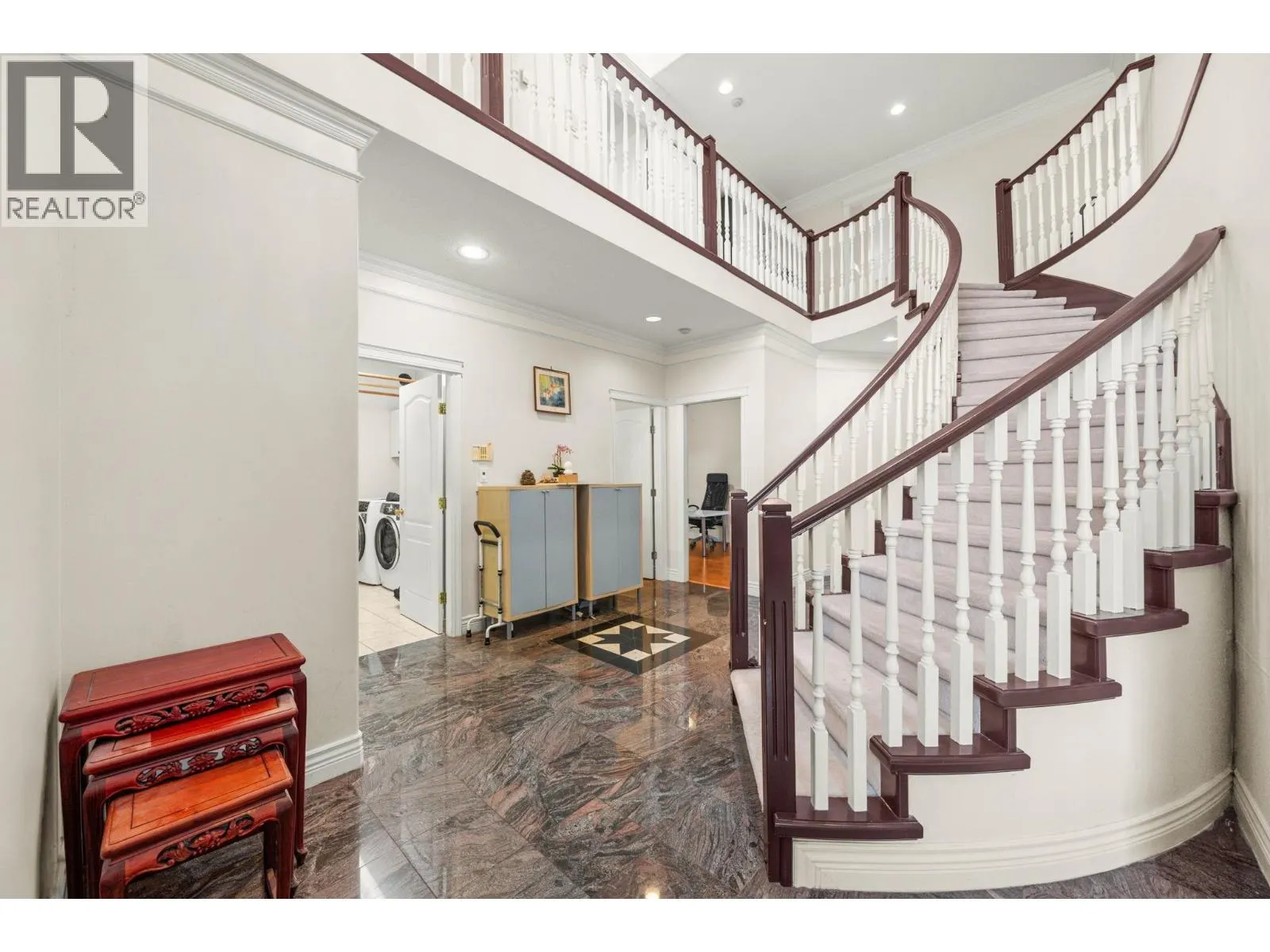 11851 RAILWAY AVENUE