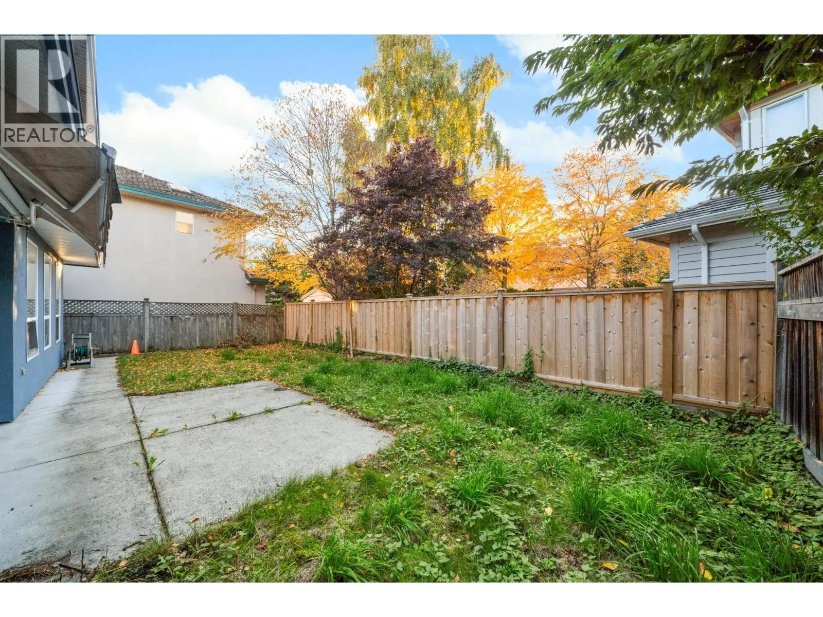 11851 RAILWAY AVENUE