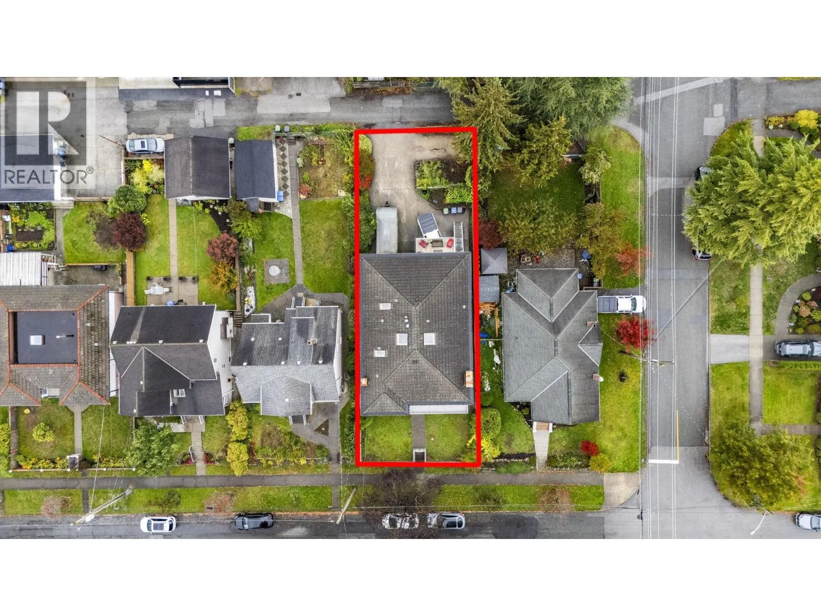 1405 EDINBURGH STREET