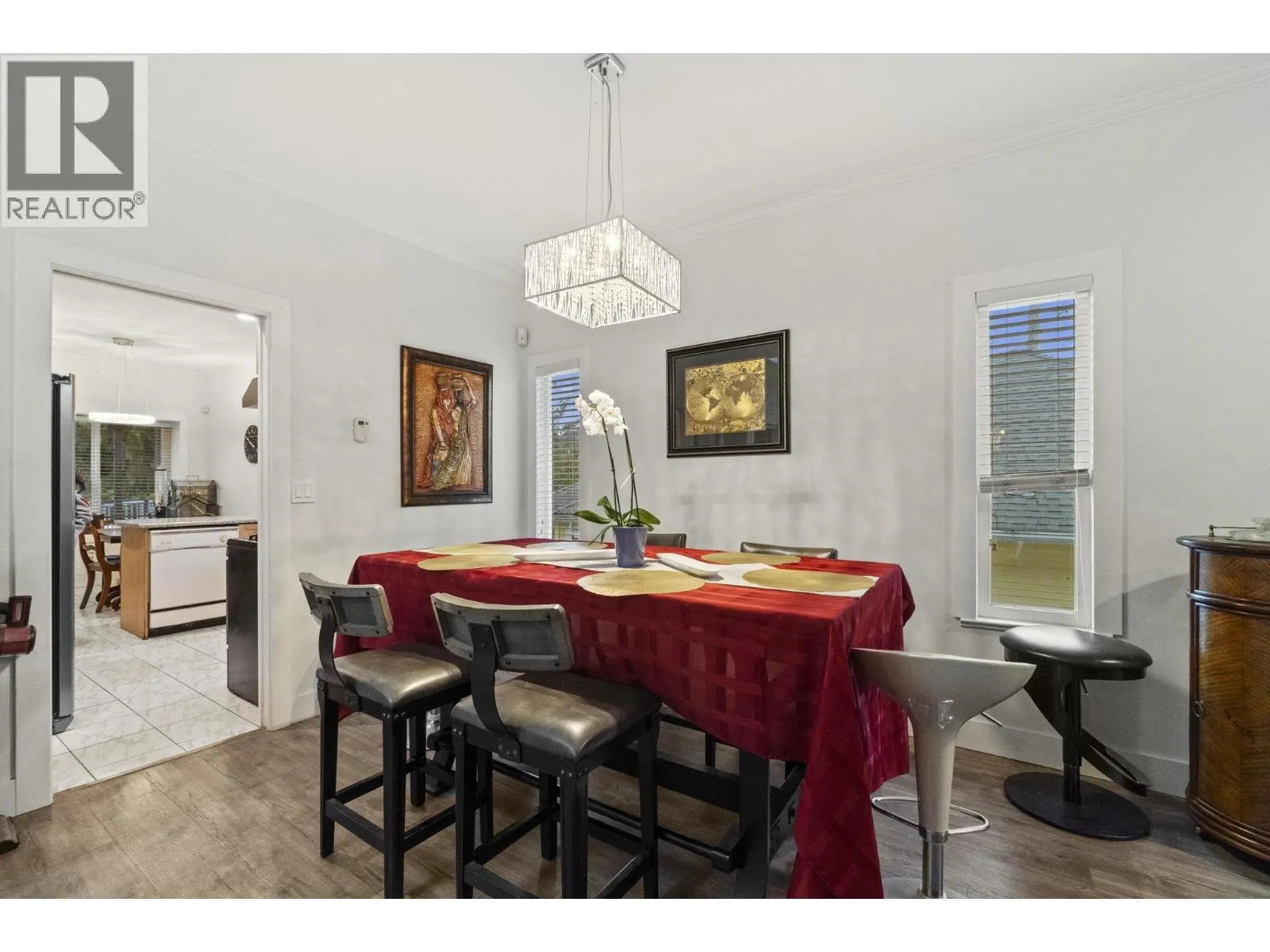 1405 EDINBURGH STREET