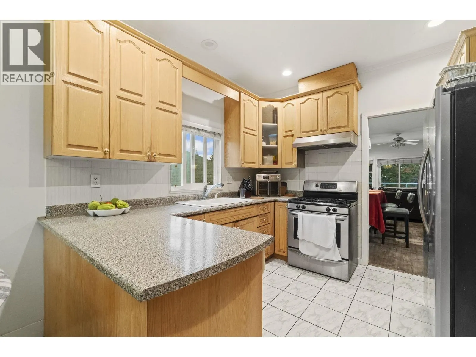 1405 EDINBURGH STREET