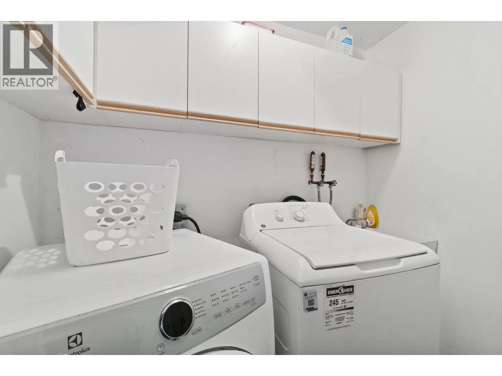 1405 EDINBURGH STREET