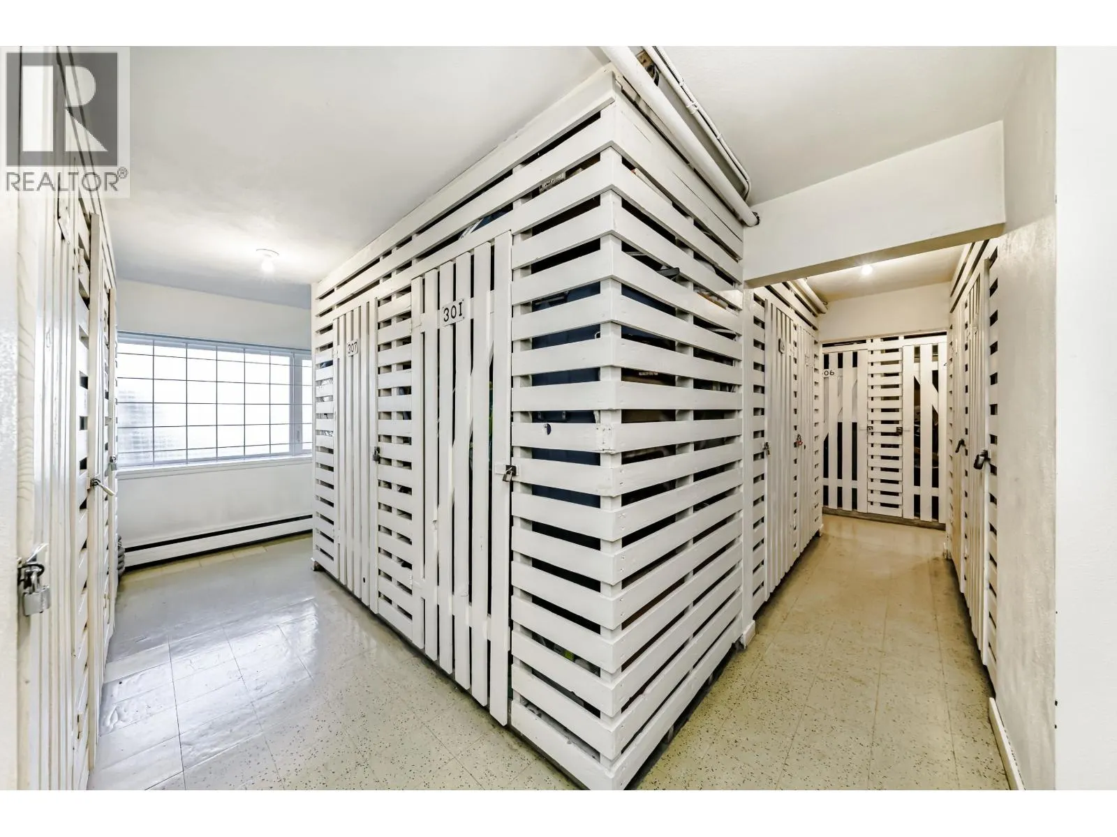 305 2430 POINT GREY ROAD