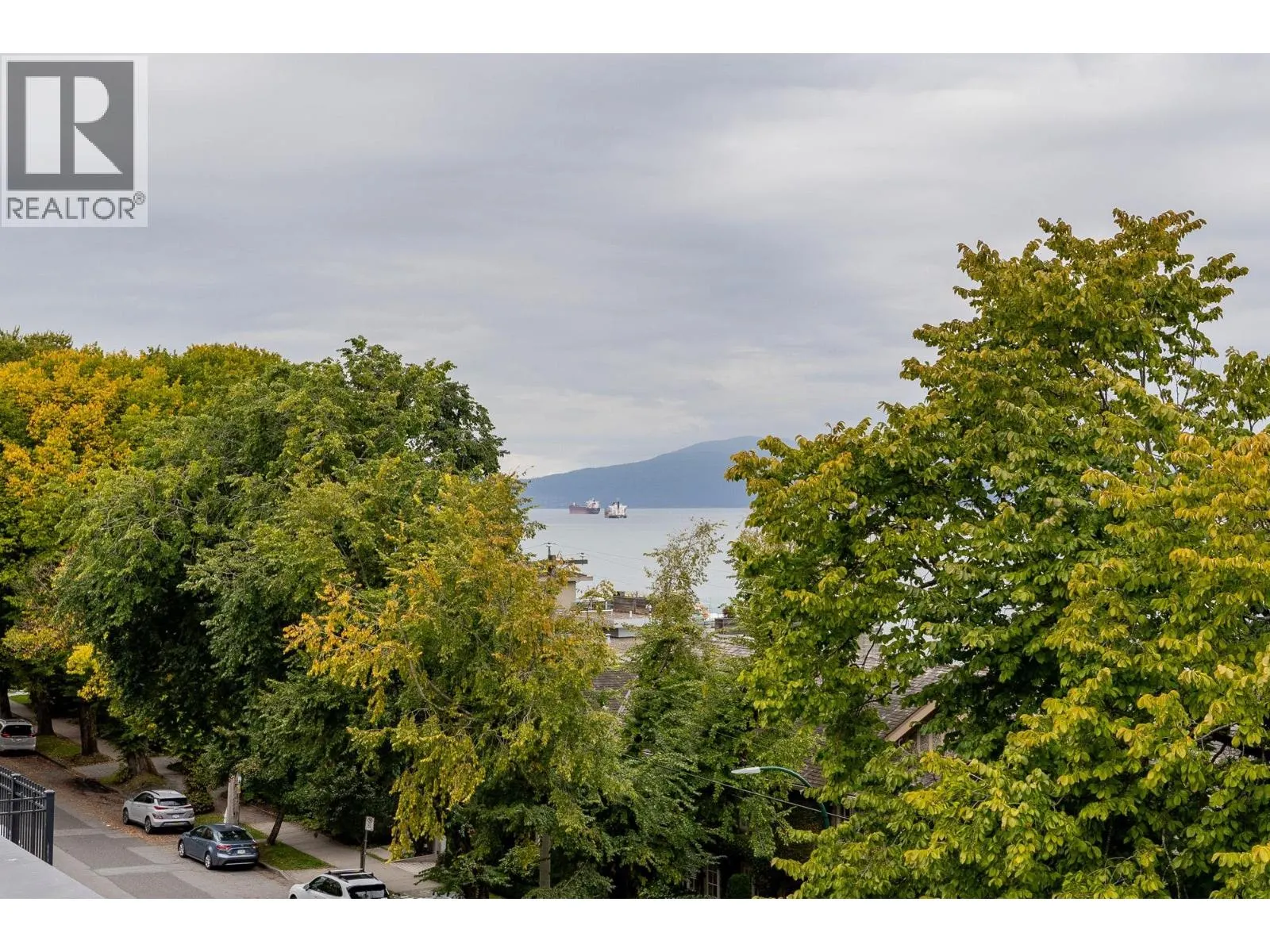 305 2430 POINT GREY ROAD