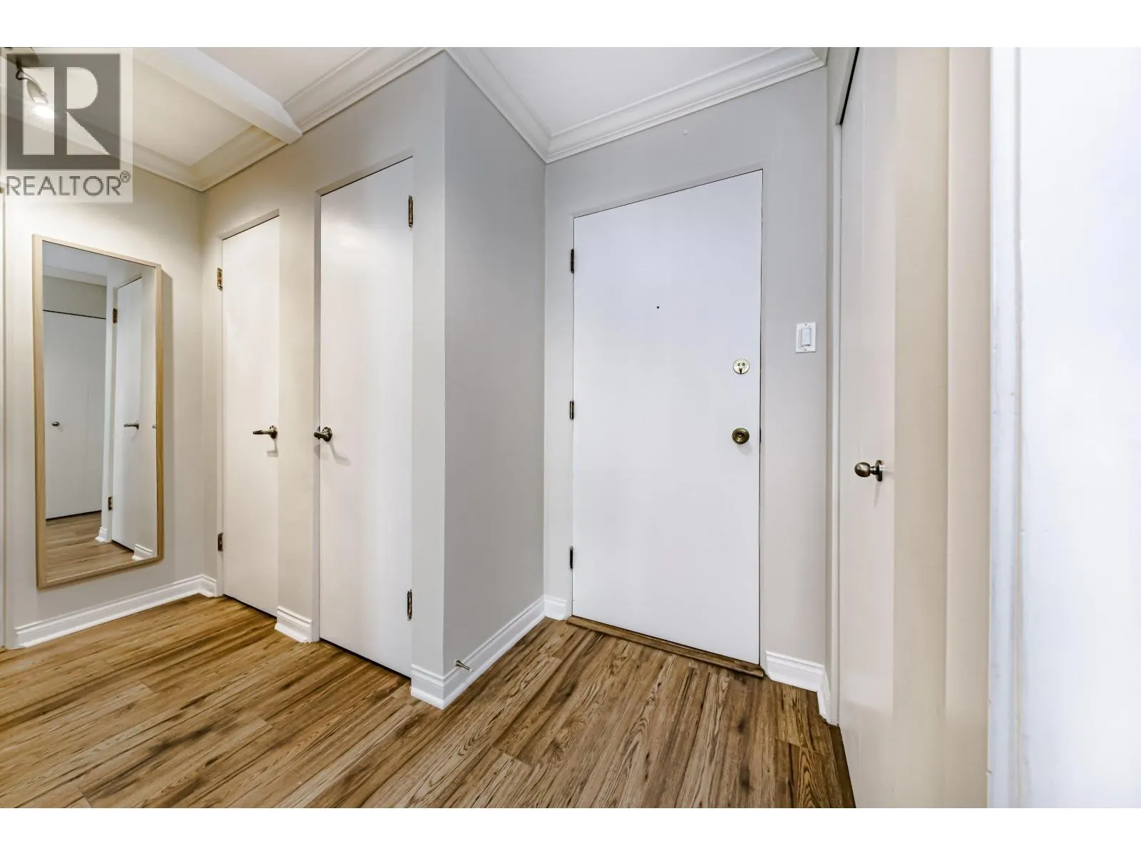 305 2430 POINT GREY ROAD