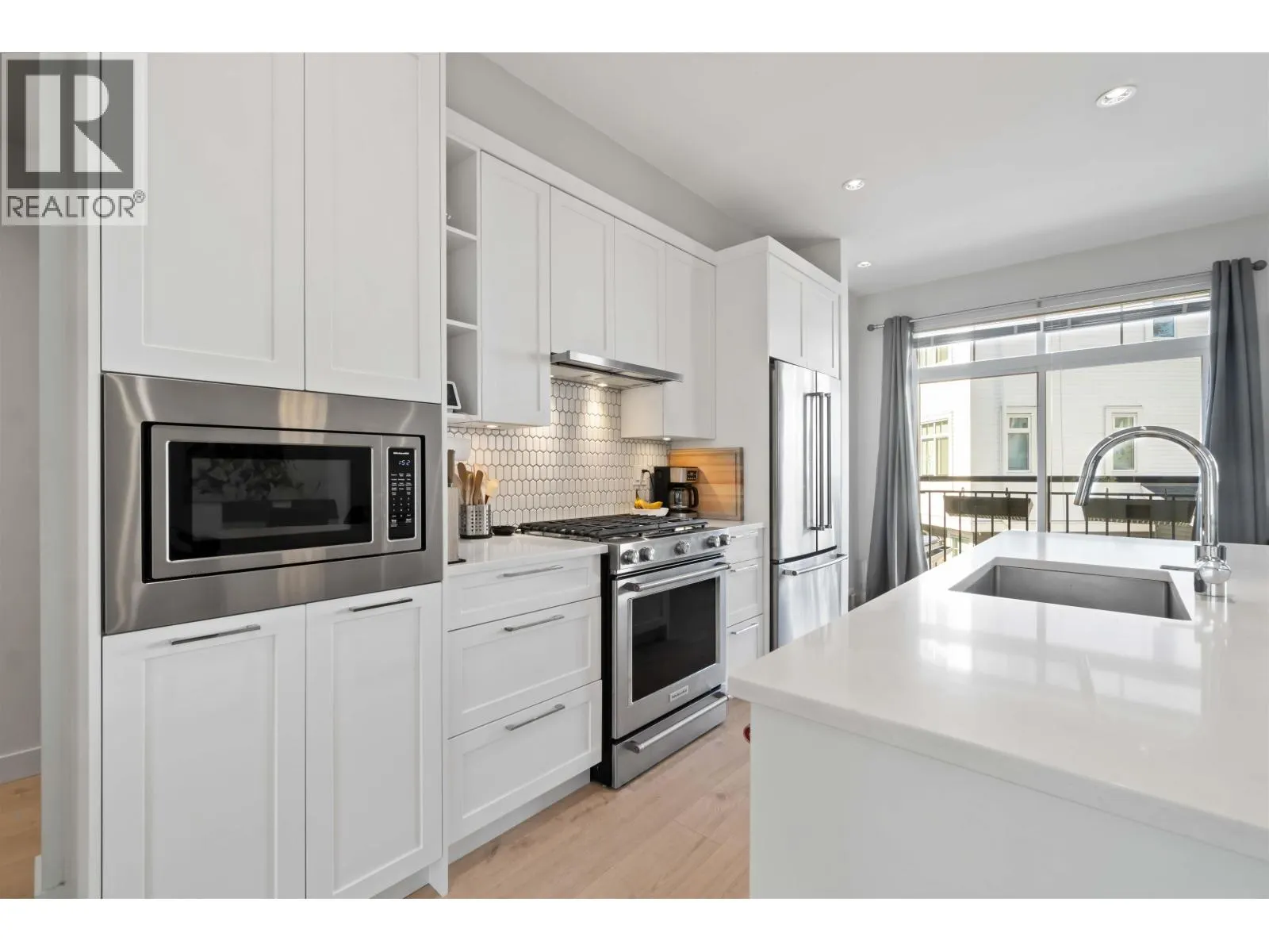 125 1225 MITCHELL STREET